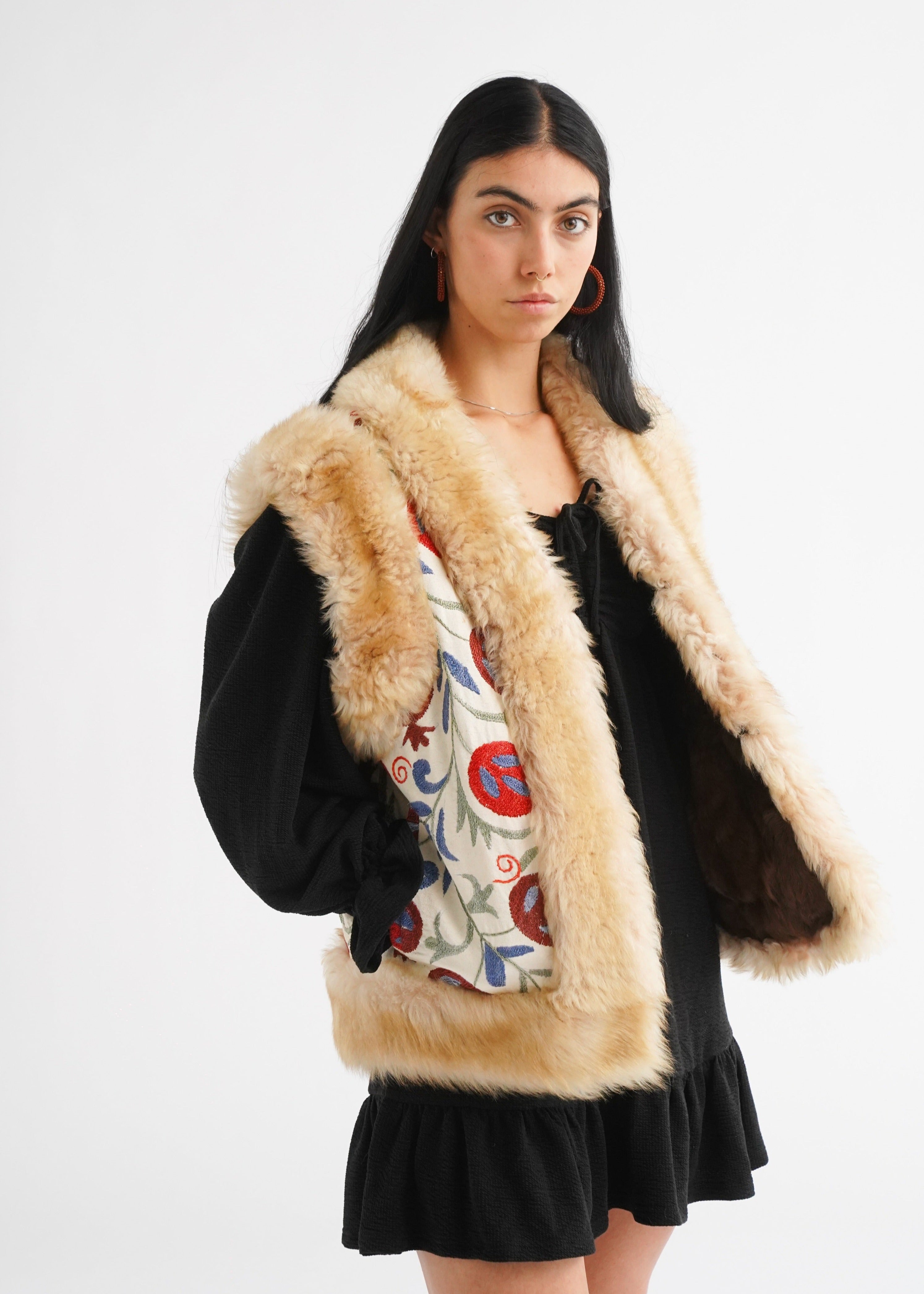 AYPATAM #18 | M-L | SUZANI SHORT VEST