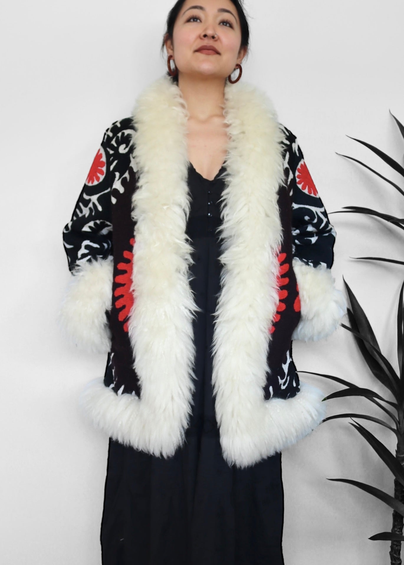 ALIYA #16 | M | SUZANI SHORT COAT