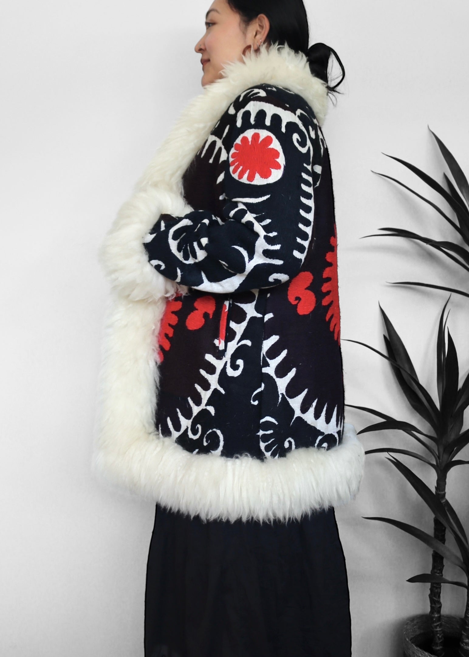 ALIYA #16 | M | SUZANI SHORT COAT