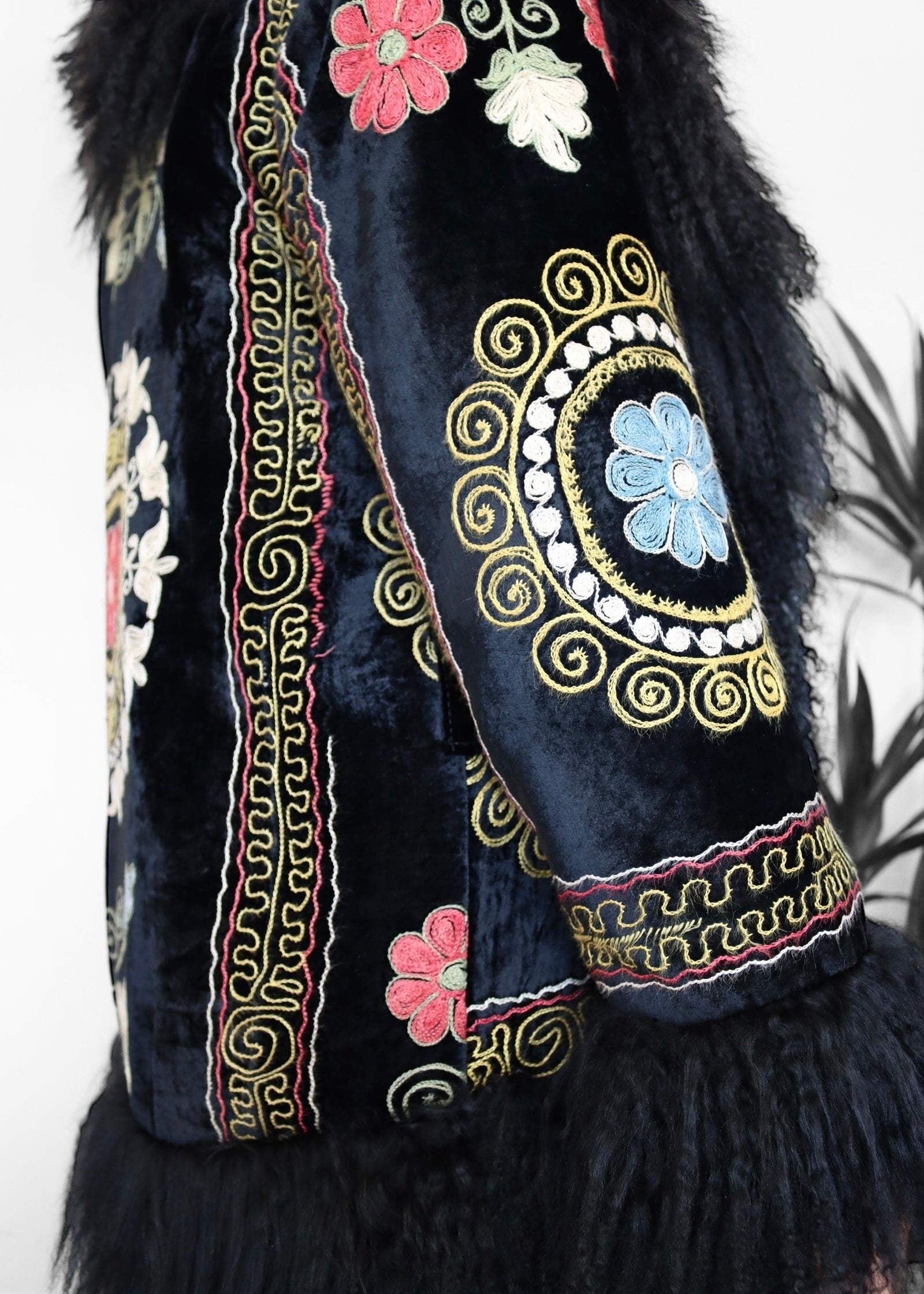 ALIYA #19 | L-XL | SUZANI SHORT COAT