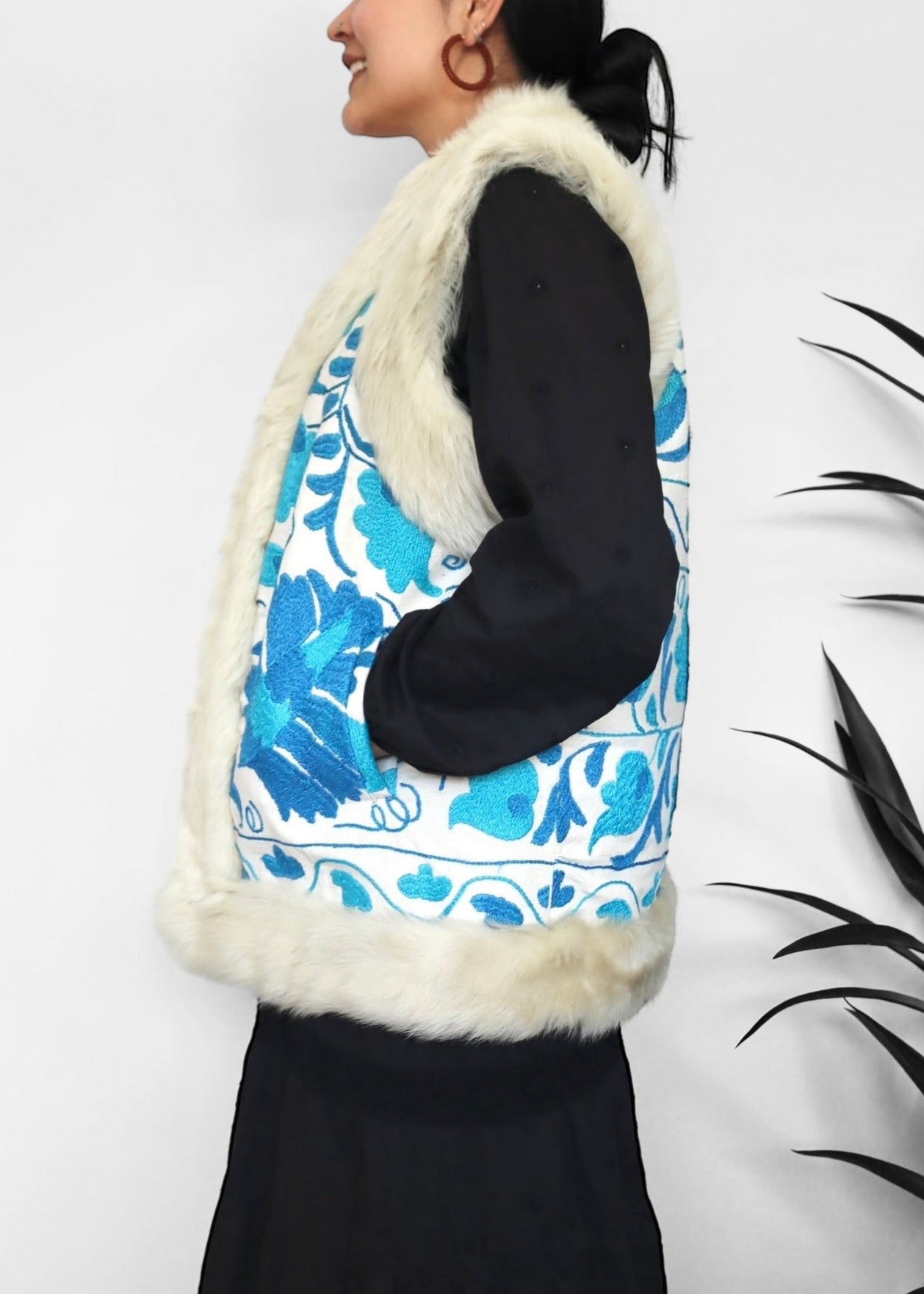 AYPATAM #12 | M-XL | SUZANI SHORT VEST