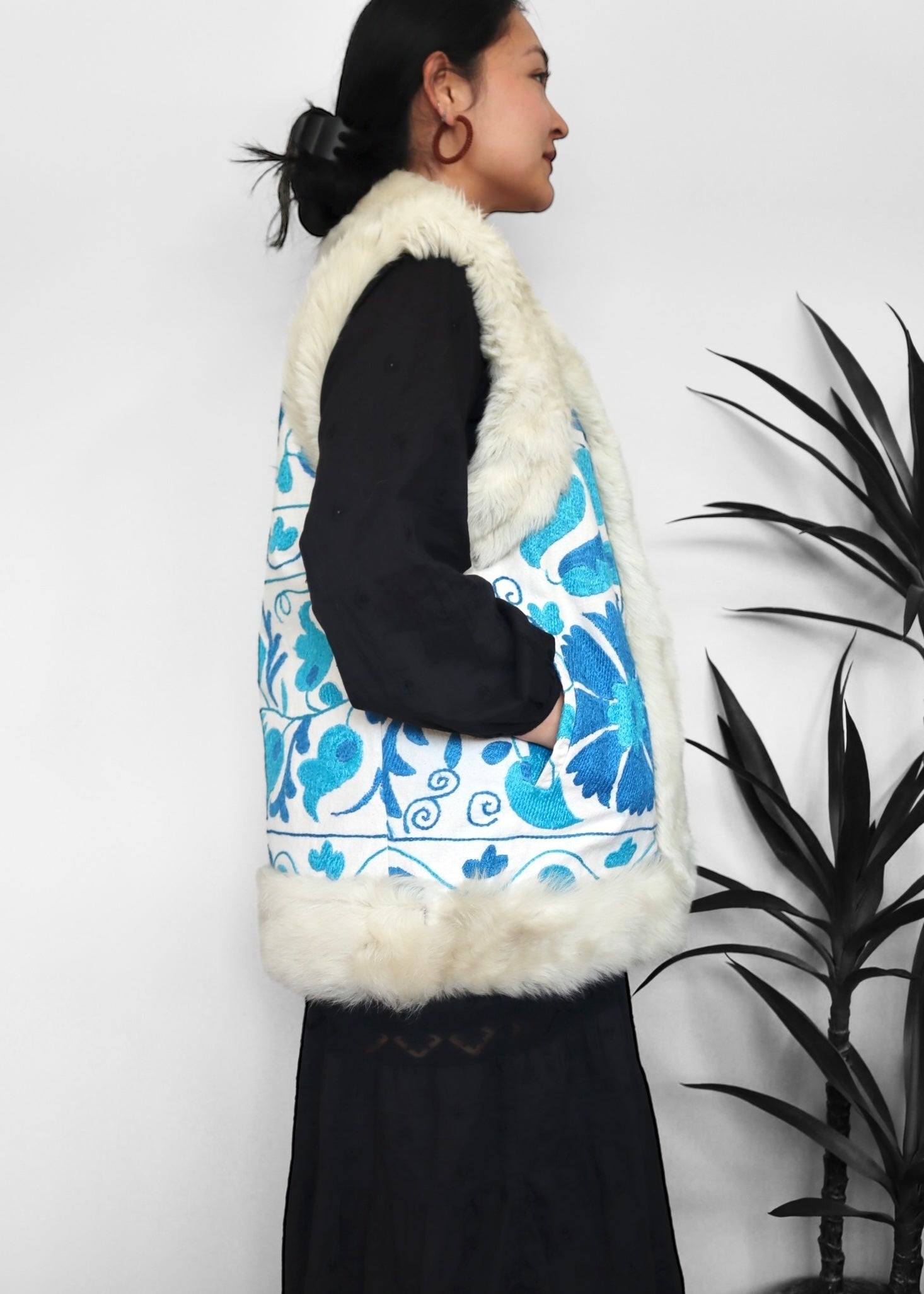 AYPATAM #12 | M-XL | SUZANI SHORT VEST