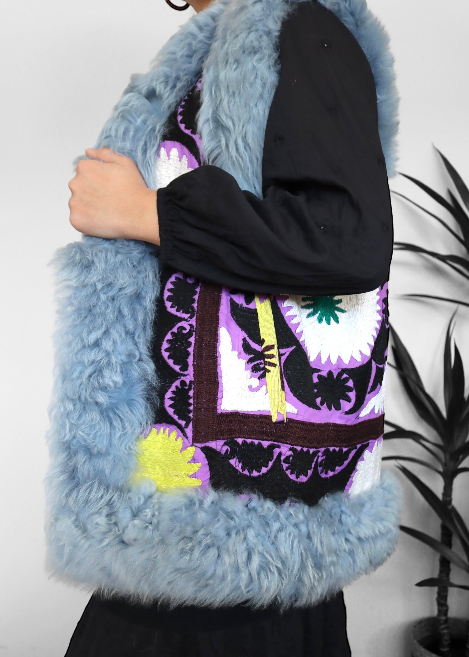 AYPATAM #14 | M-XL | SUZANI SHORT VEST