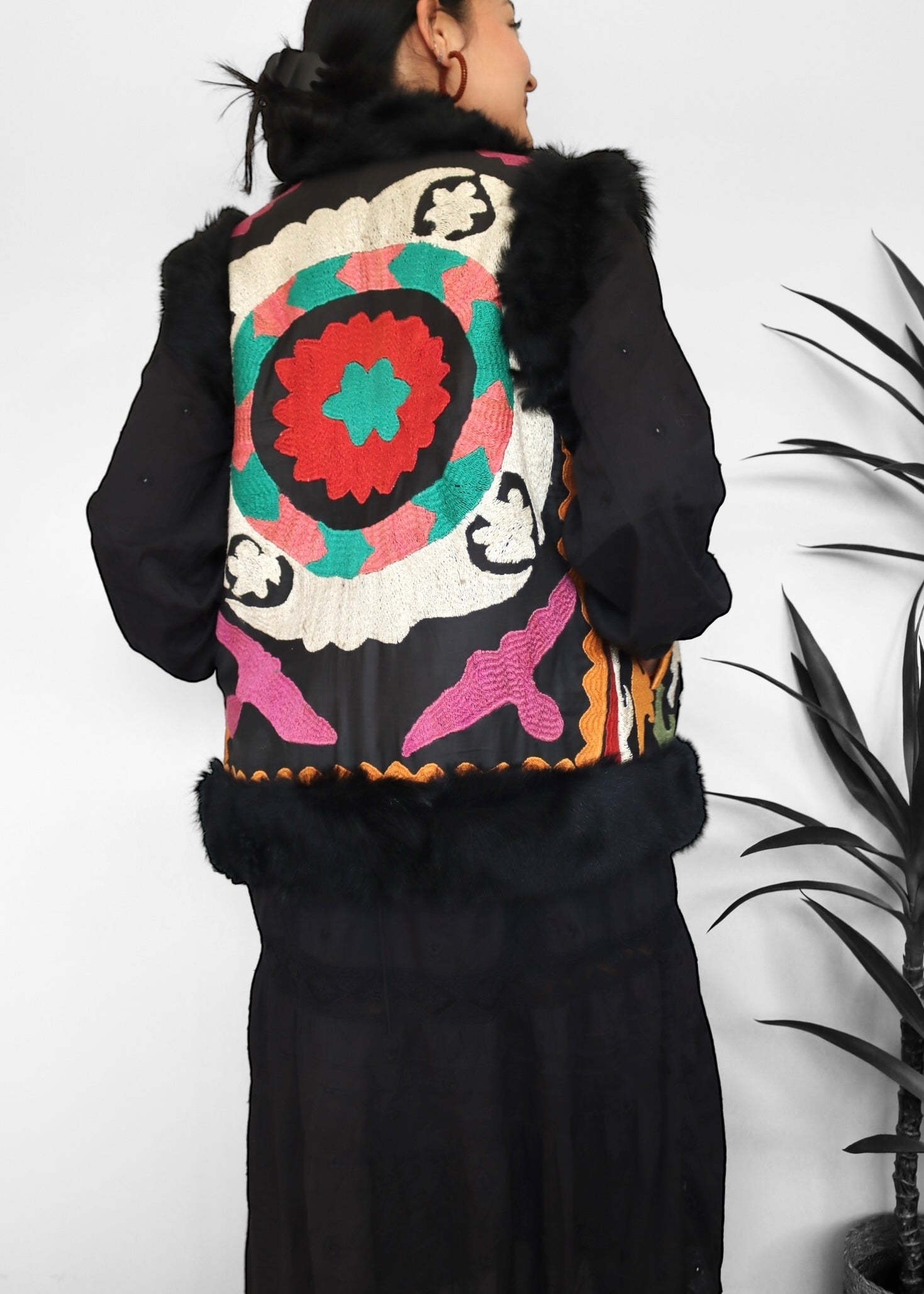 AYPATAM #15 | M-L | SUZANI SHORT VEST