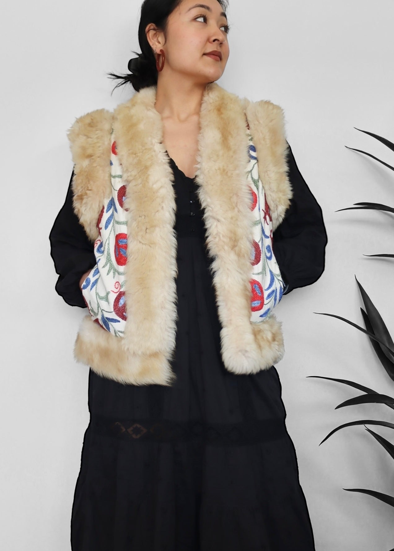 AYPATAM #18 | M-L | SUZANI SHORT VEST