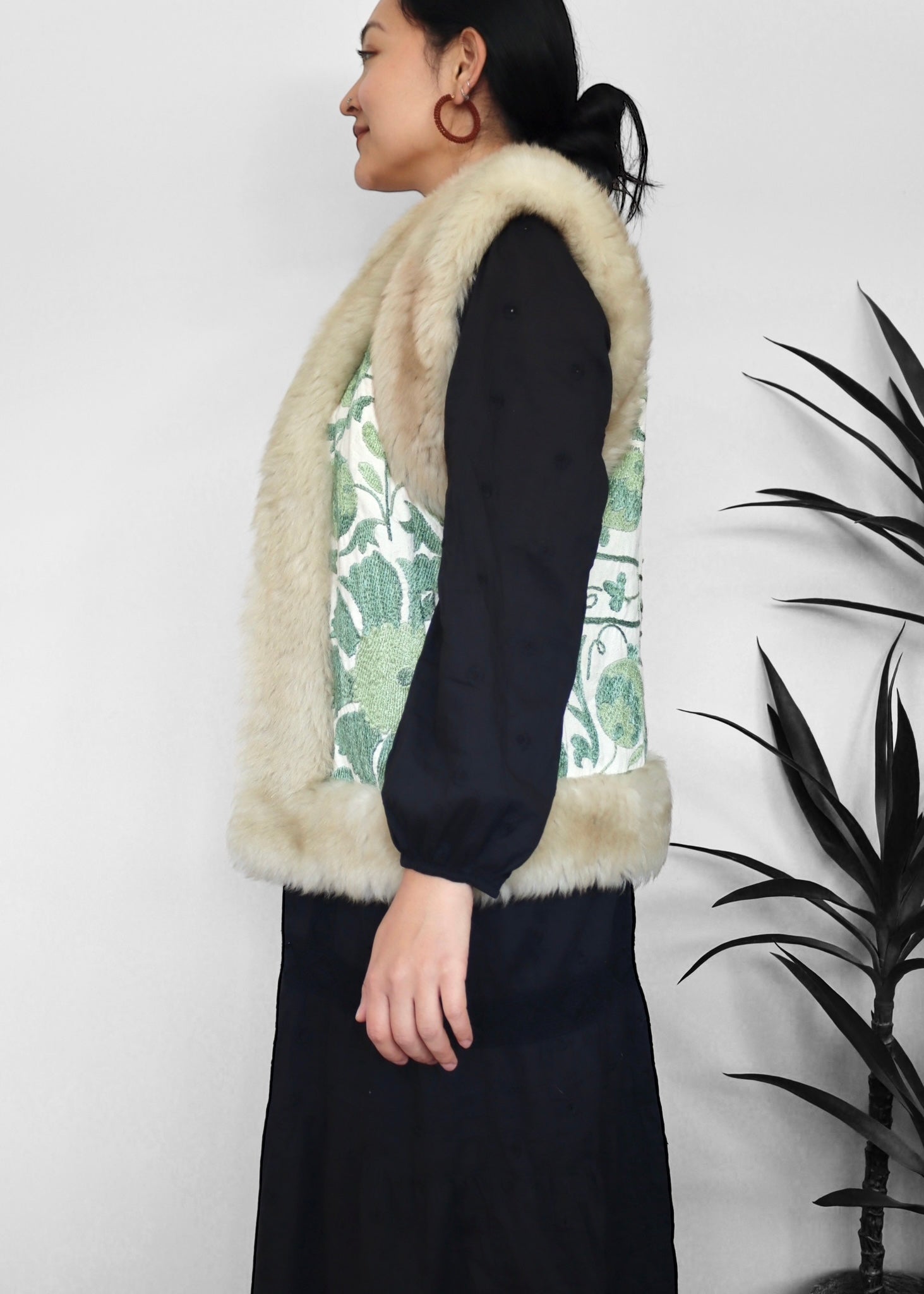 AYPATAM #20 | M-L | SUZANI SHORT VEST