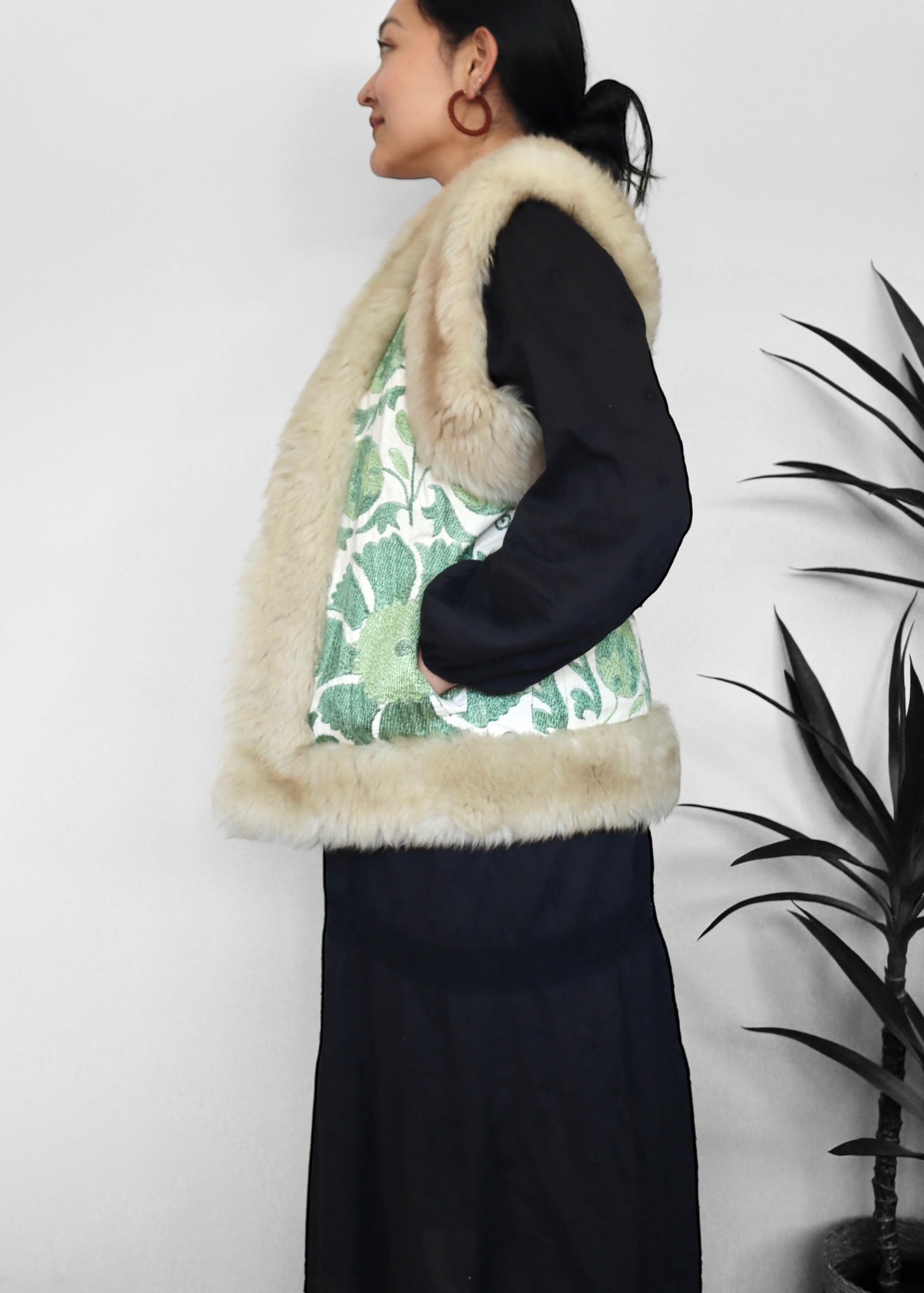 AYPATAM #20 | M-L | SUZANI SHORT VEST