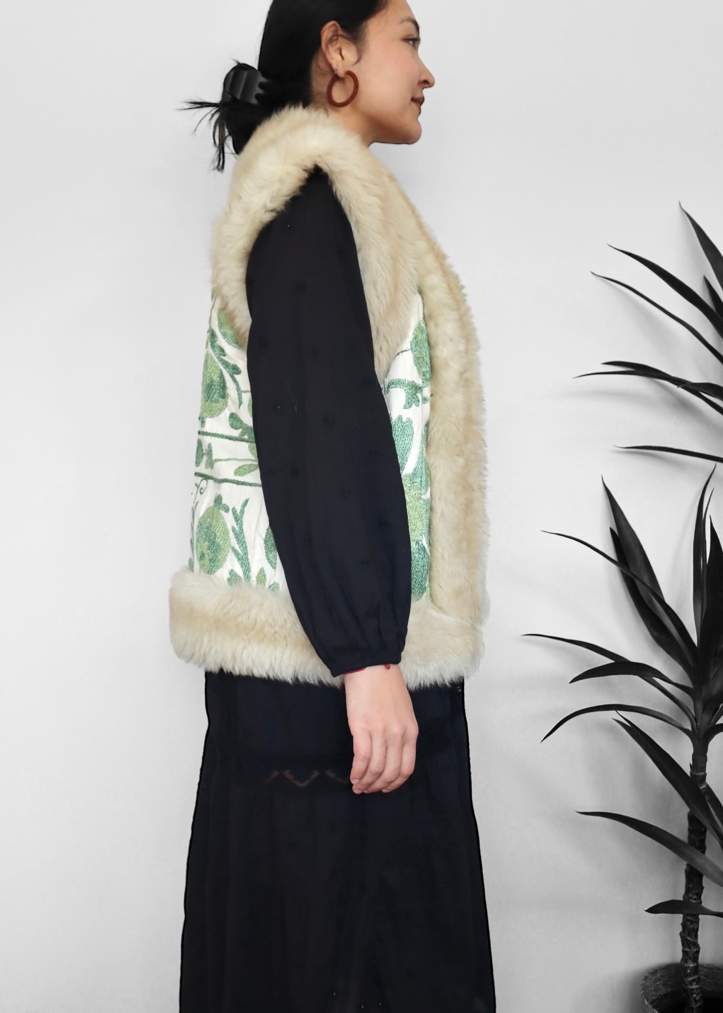 AYPATAM #20 | M-L | SUZANI SHORT VEST