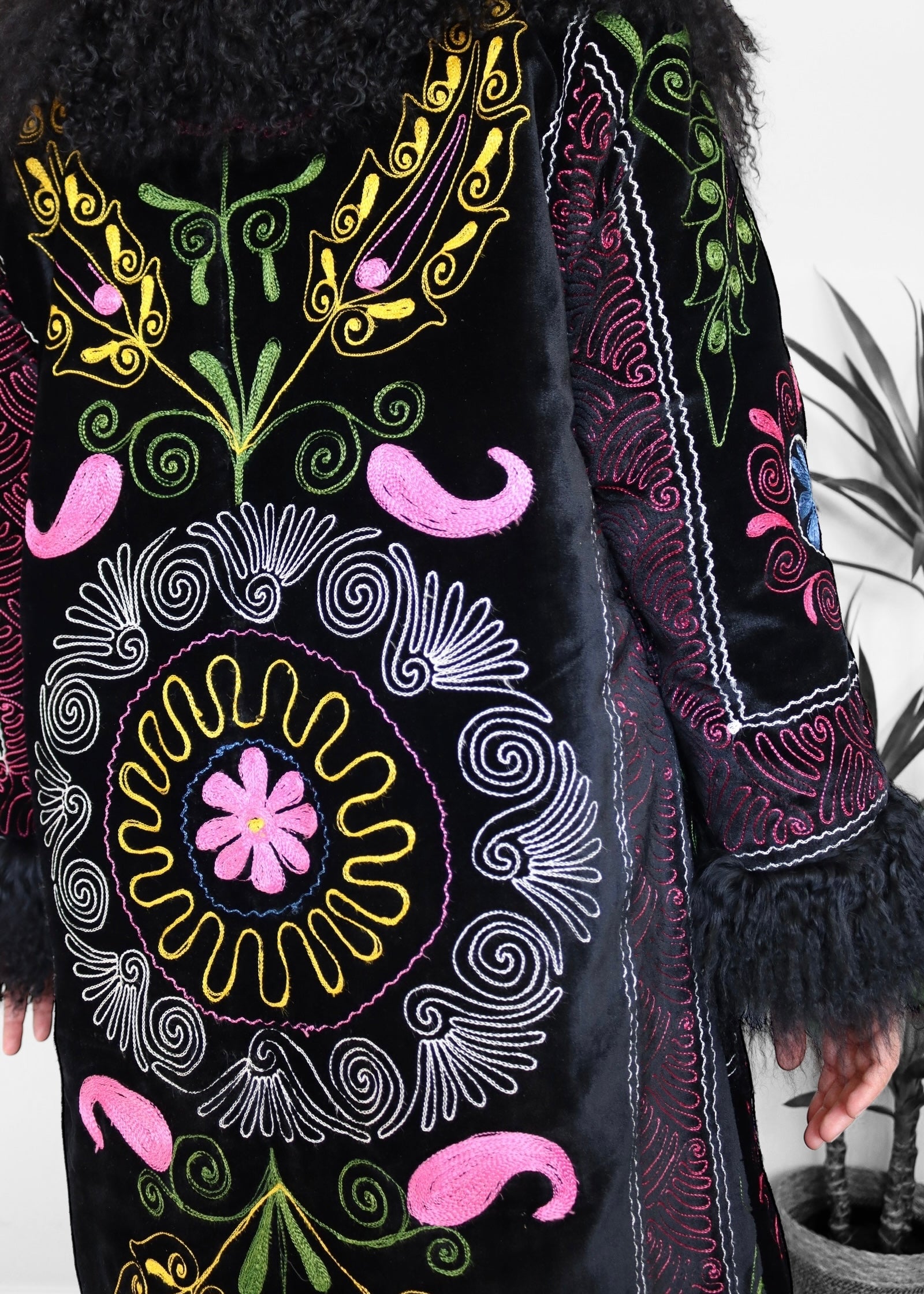 RABIYA #30 | L | SUZANI LONG COAT