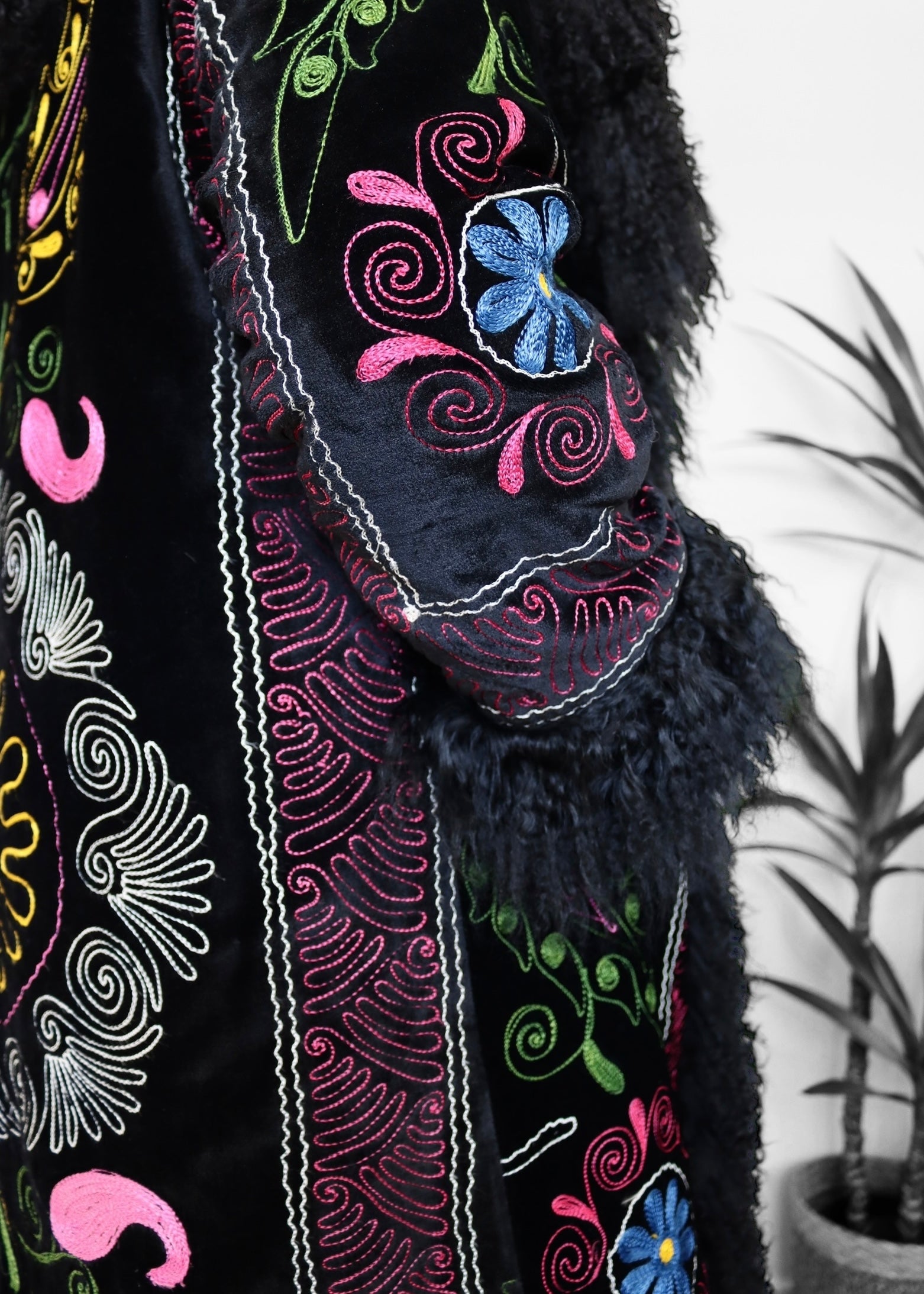 RABIYA #30 | L | SUZANI LONG COAT