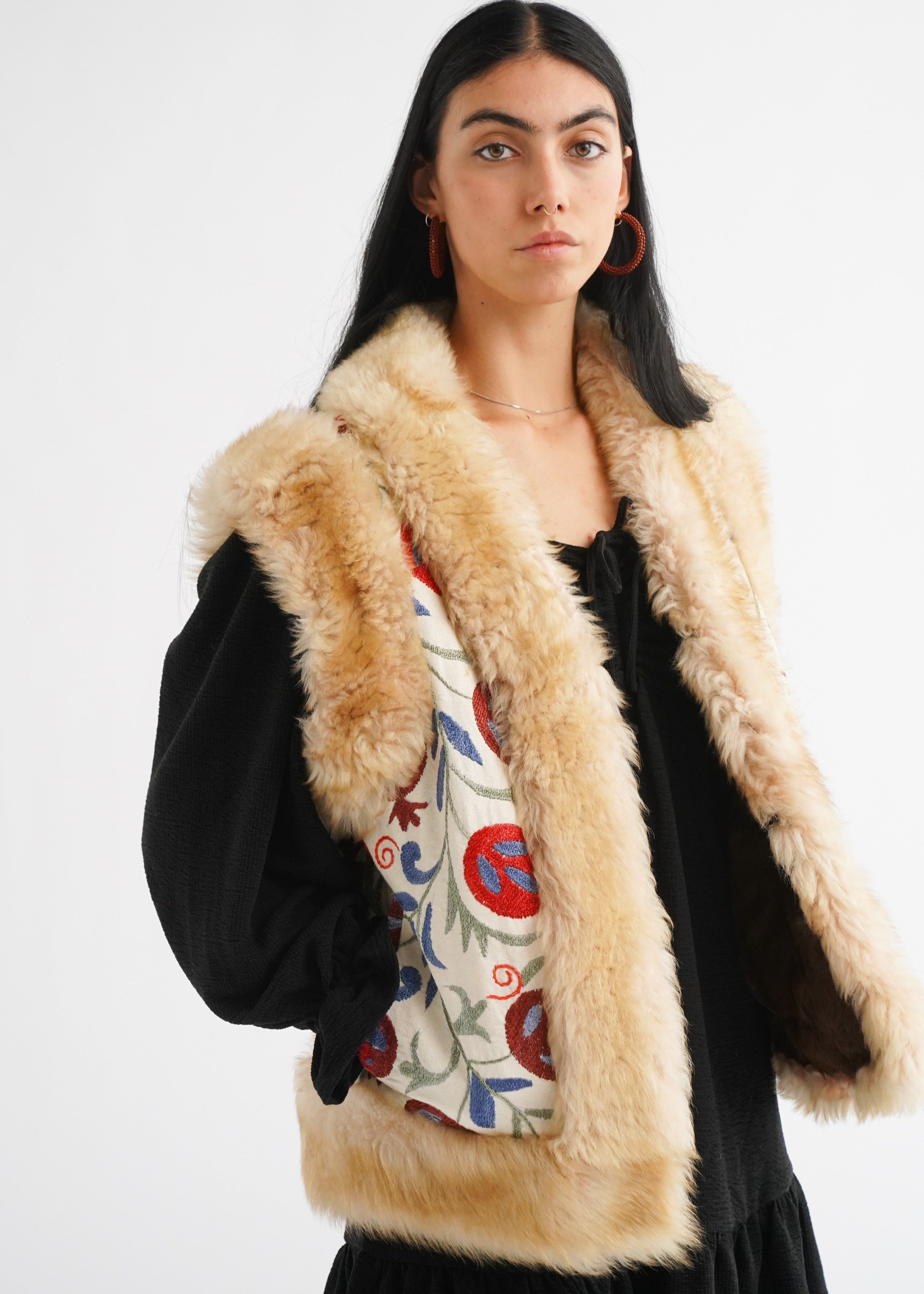 AYPATAM #18 | M-L | SUZANI SHORT VEST