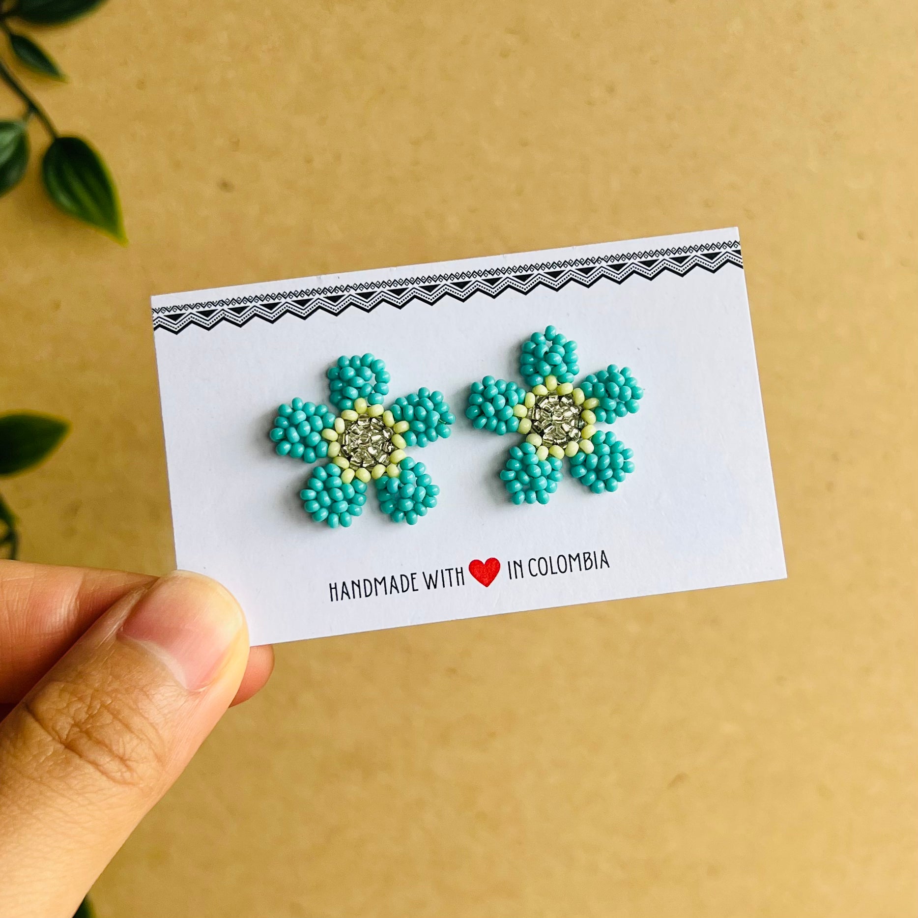 ARCHIVE | WILDFLOWER STUDS #14