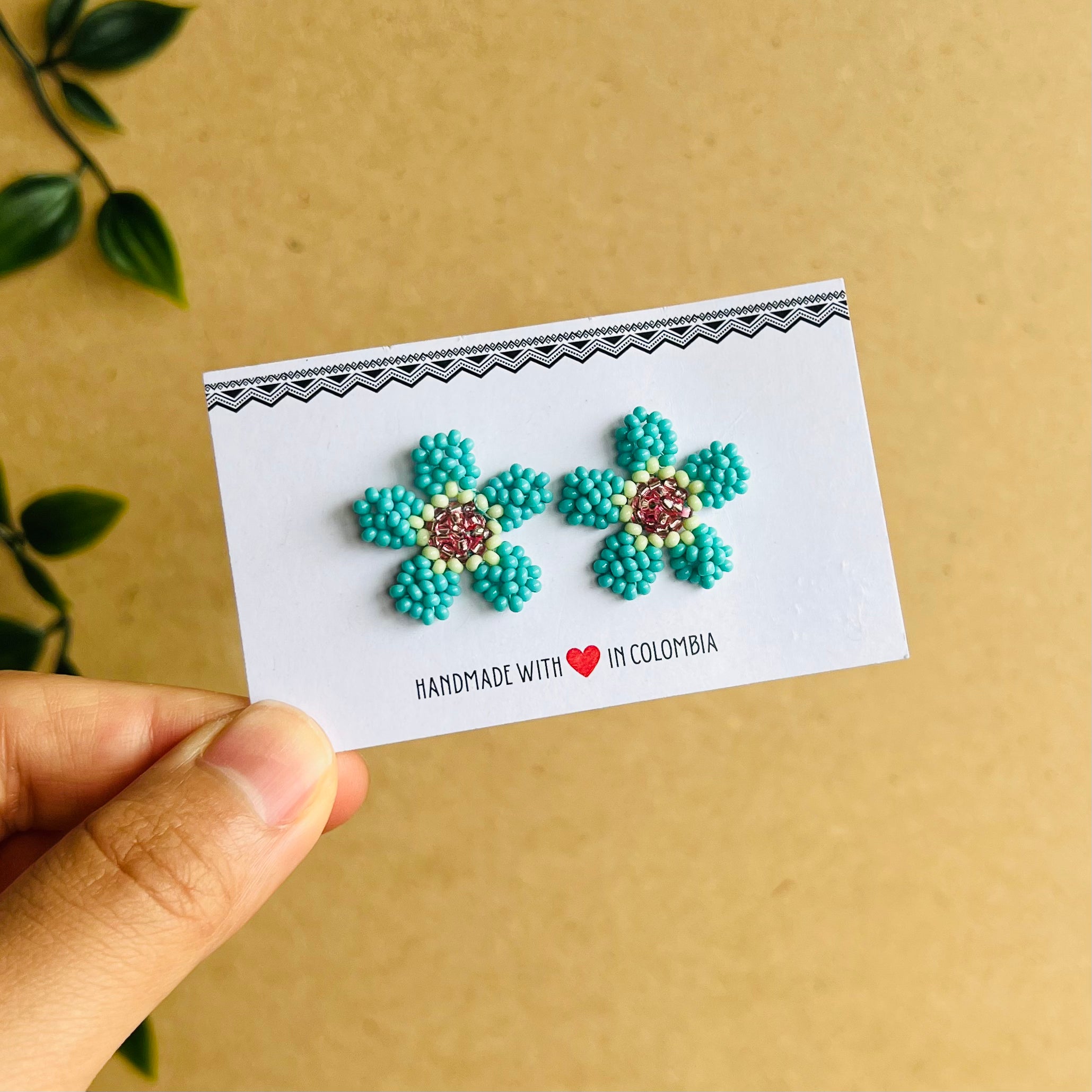 ARCHIVE | WILDFLOWER STUDS #16
