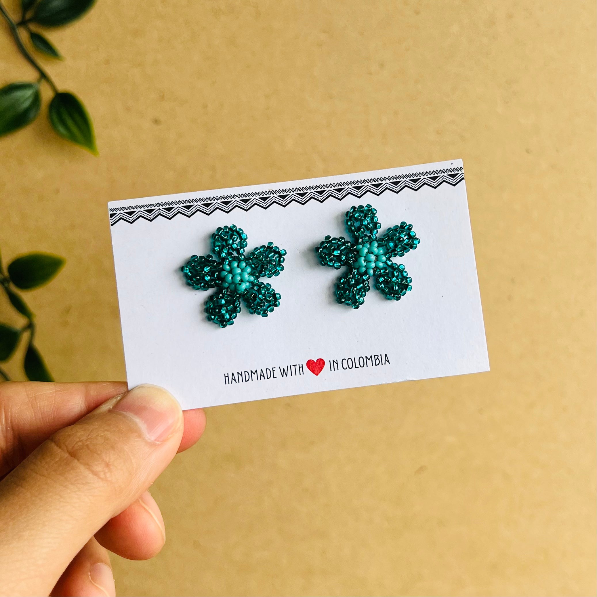 ARCHIVE | WILDFLOWER STUDS #17