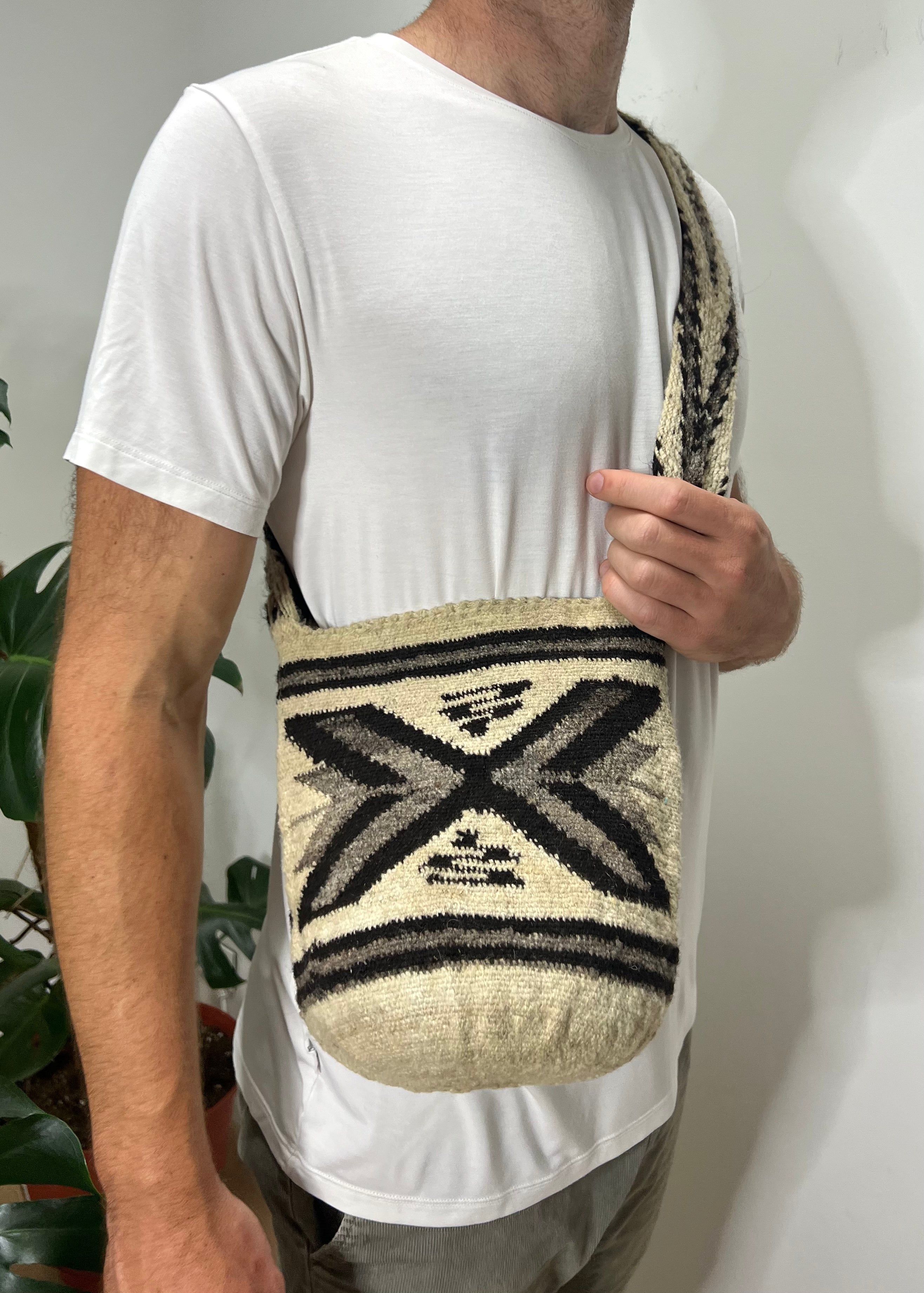 KAKUSERANKWA | SMALL | ARHUACA MOCHILA #134