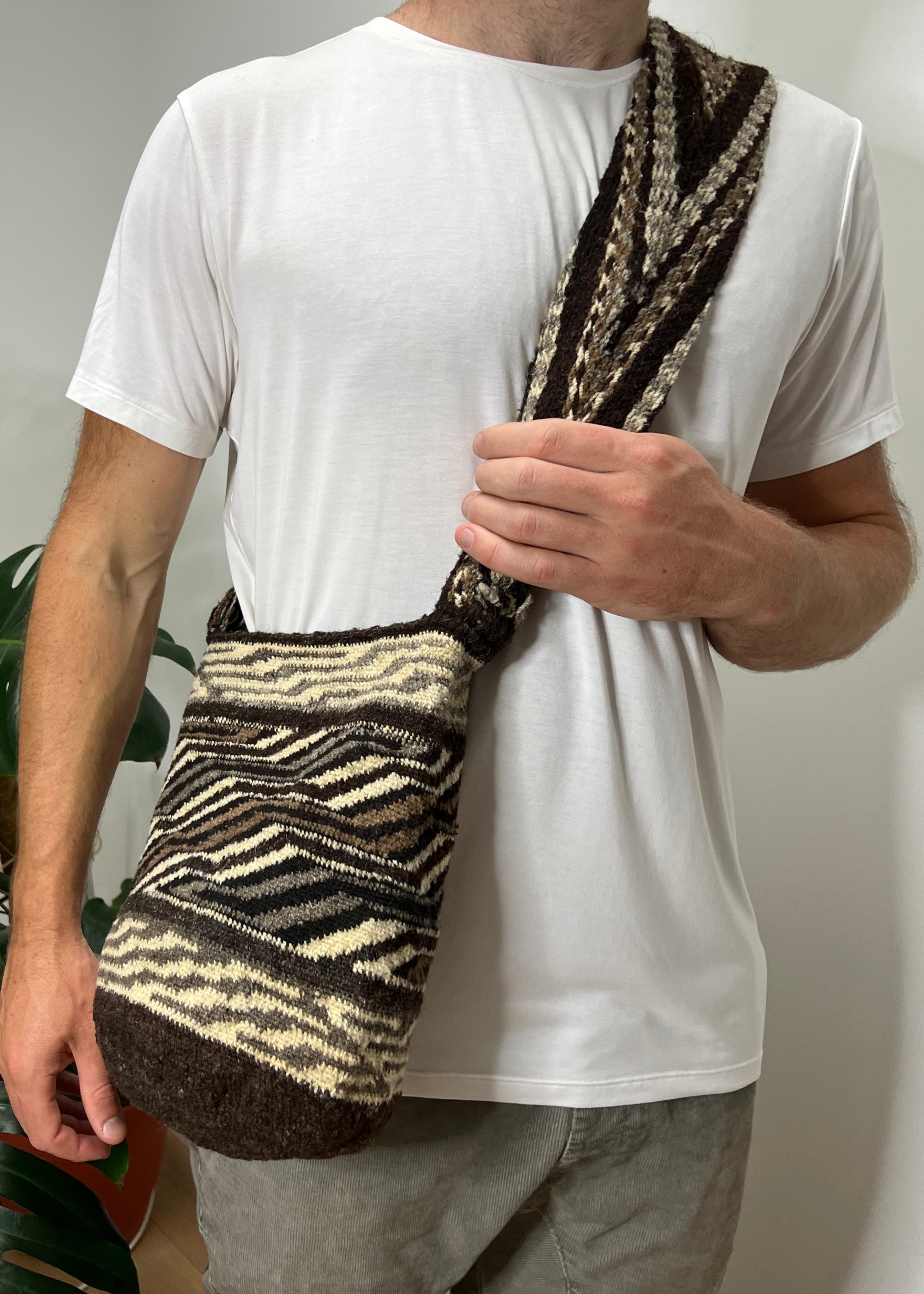 PENSAMIENTO | MEDIUM | ARHUACA MOCHILA #126