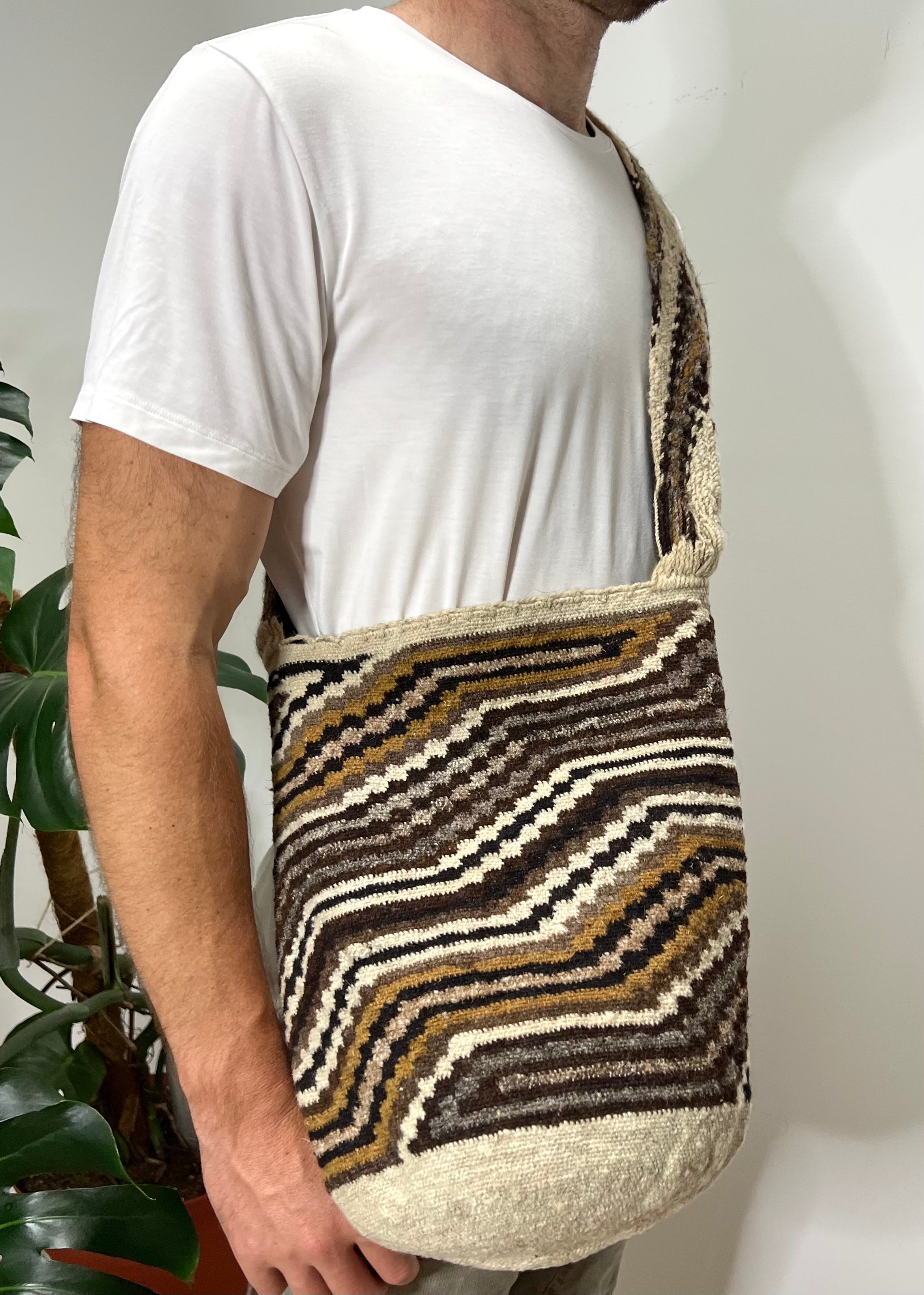 KUNSAMU | X-LARGE | ARHUACA MOCHILA #145