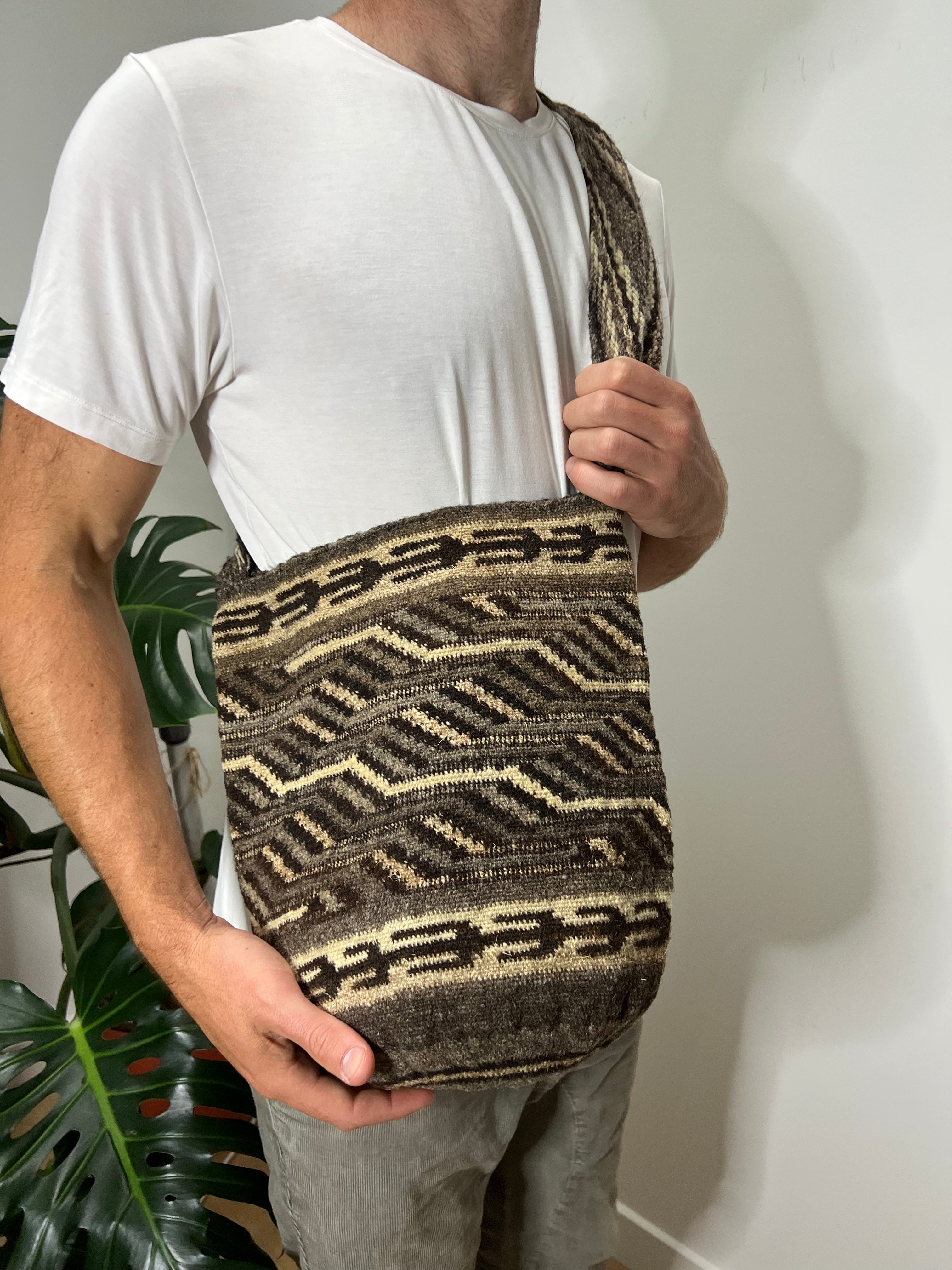 PENSAMIENTO | X-LARGE | ARHUACA MOCHILA #162