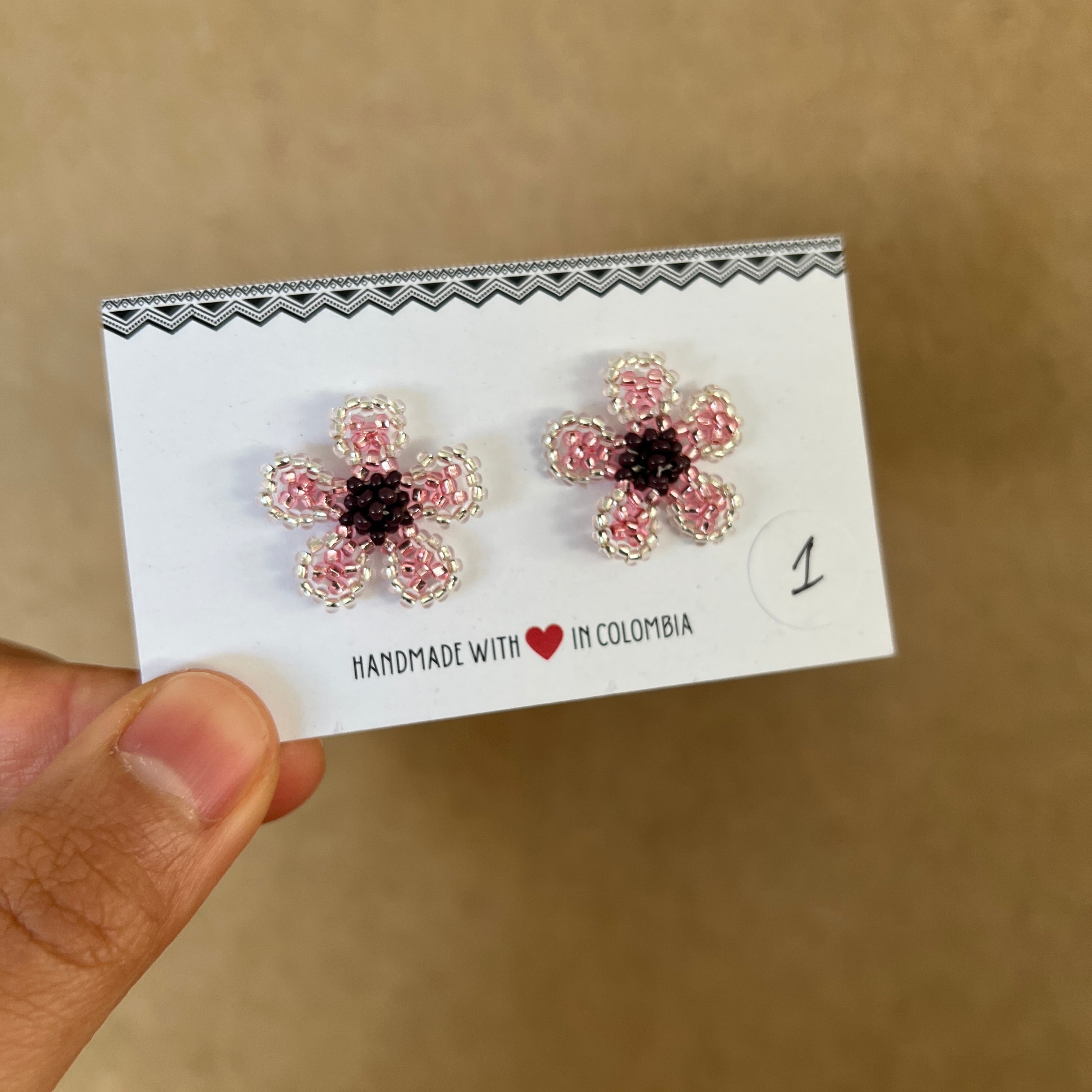 OUTLET | WILDFLOWER STUDS #20