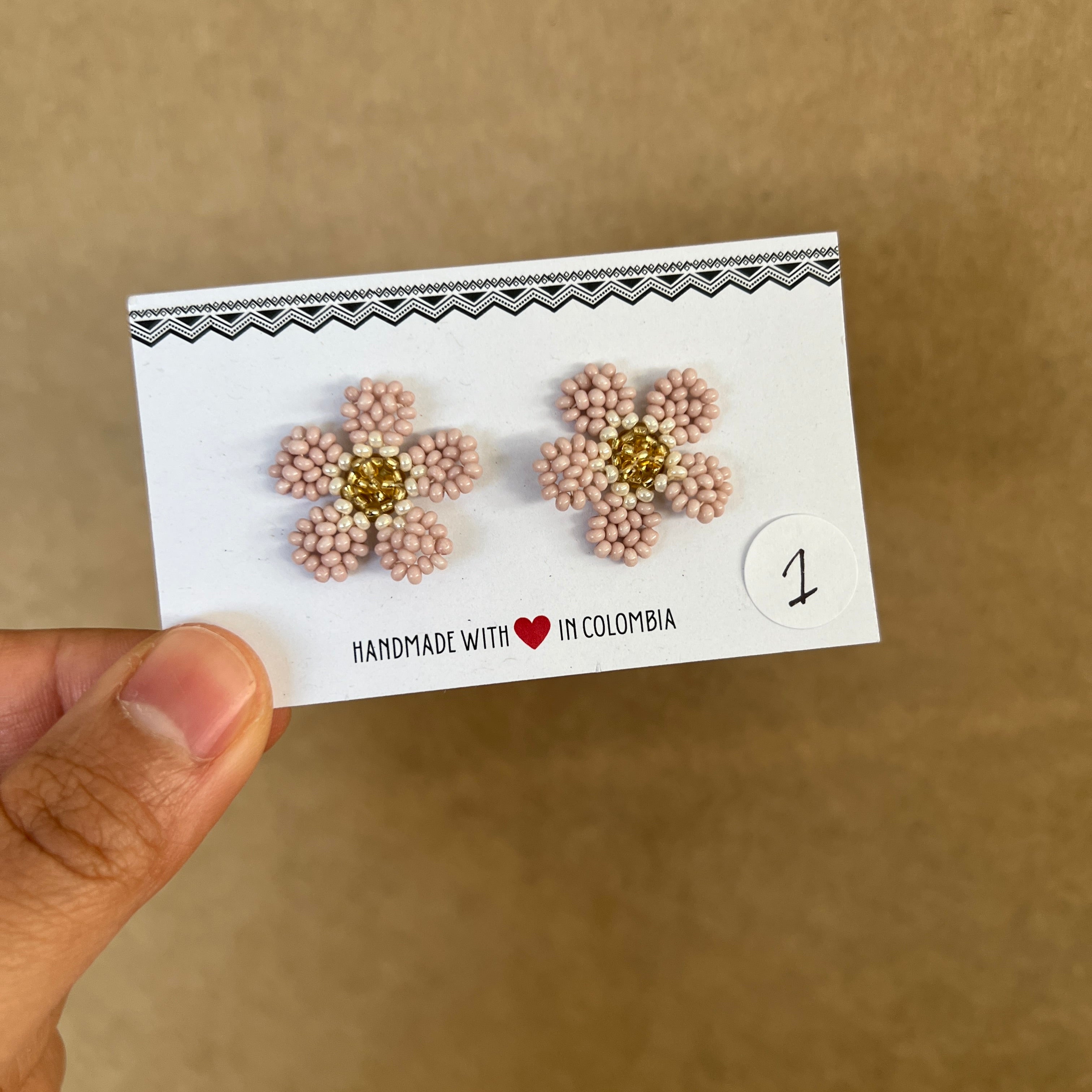 OUTLET | WILDFLOWER STUDS #6