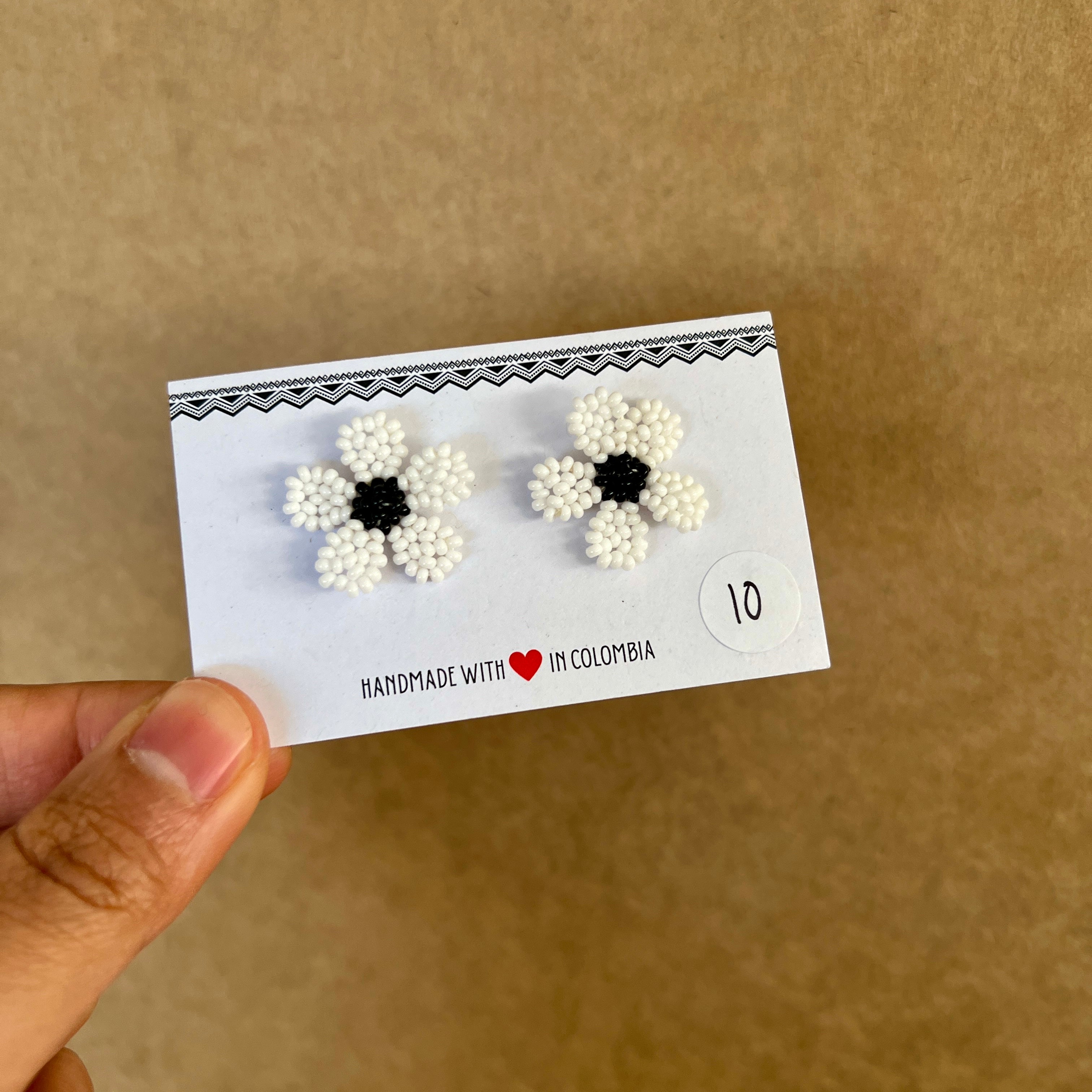 OUTLET | WILDFLOWER STUDS #18