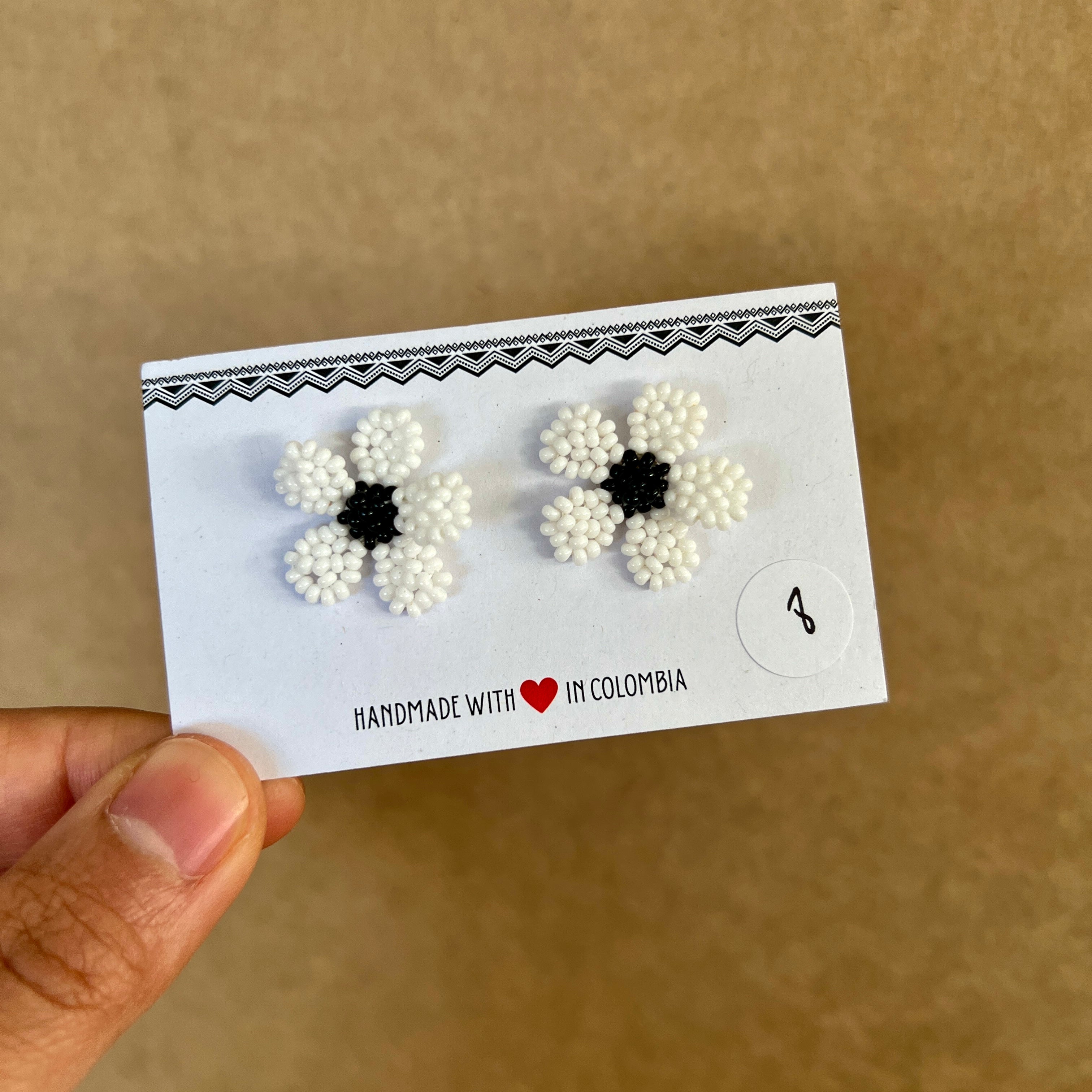 OUTLET | WILDFLOWER STUDS #18