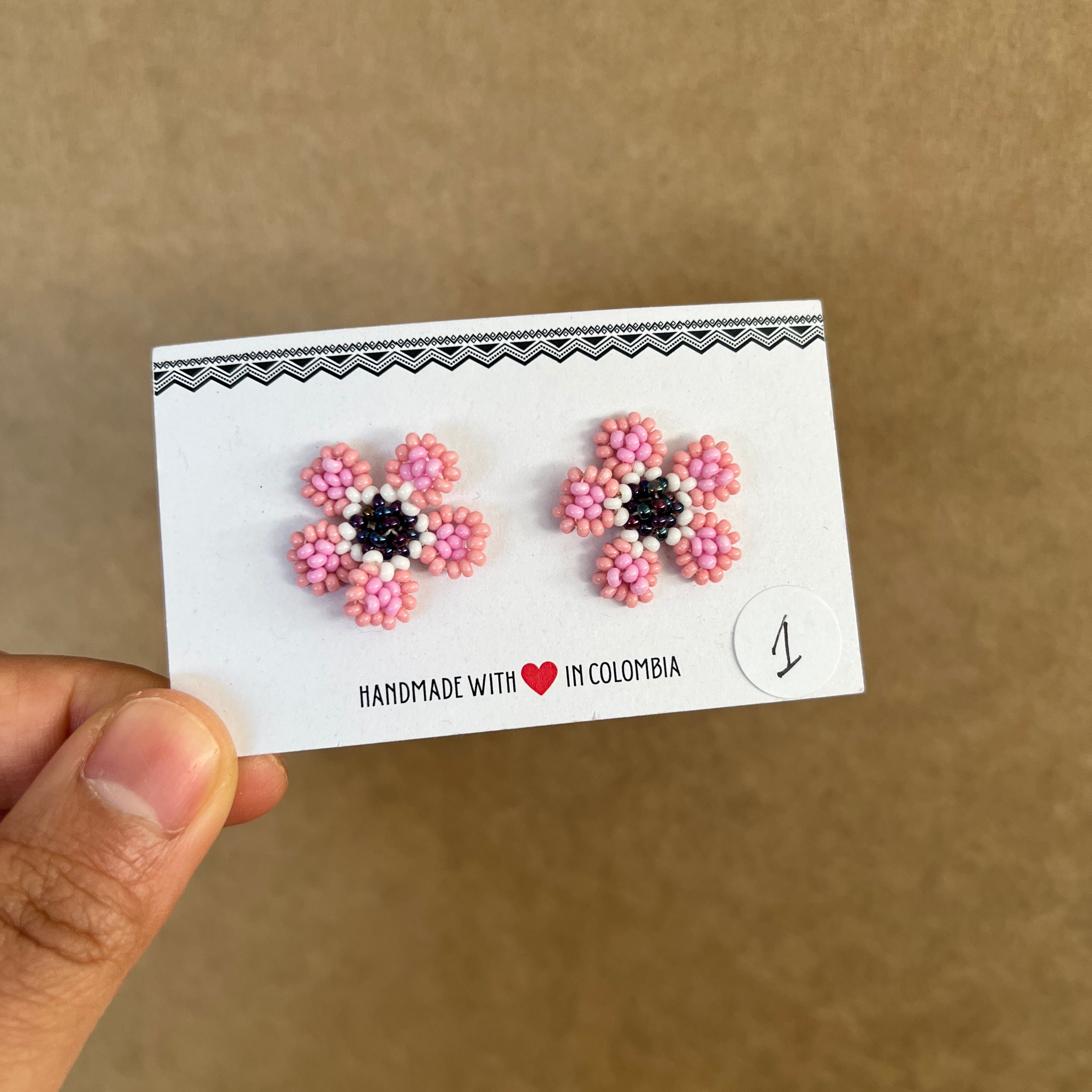 OUTLET | WILDFLOWER STUDS #11