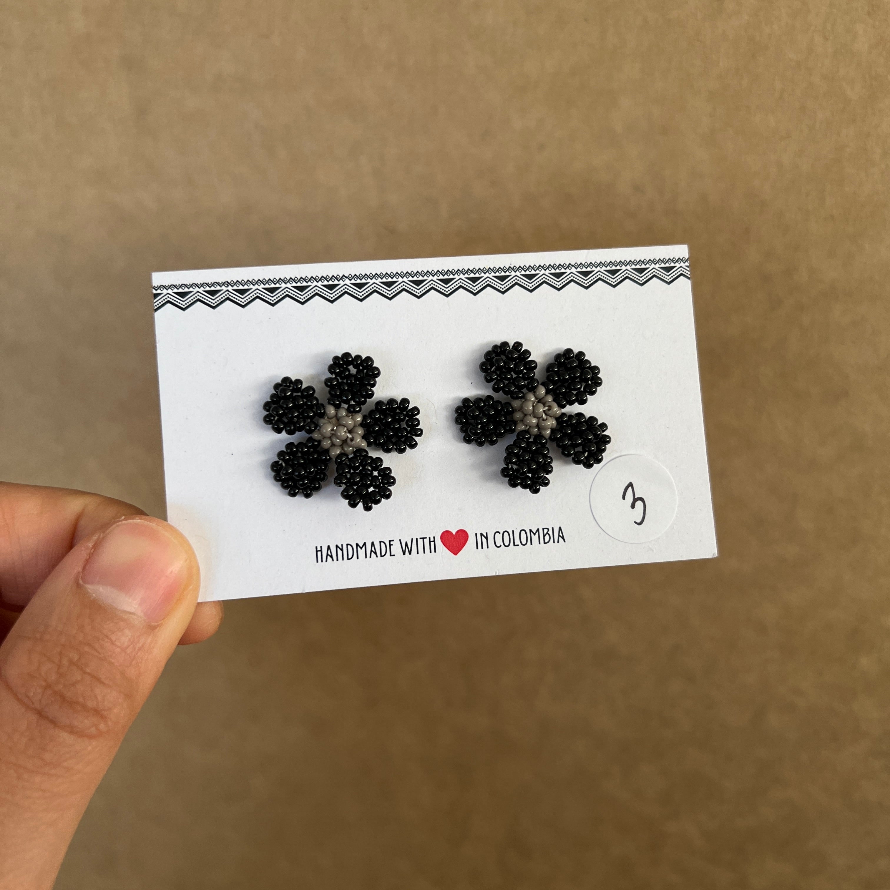 OUTLET | WILDFLOWER STUDS #8