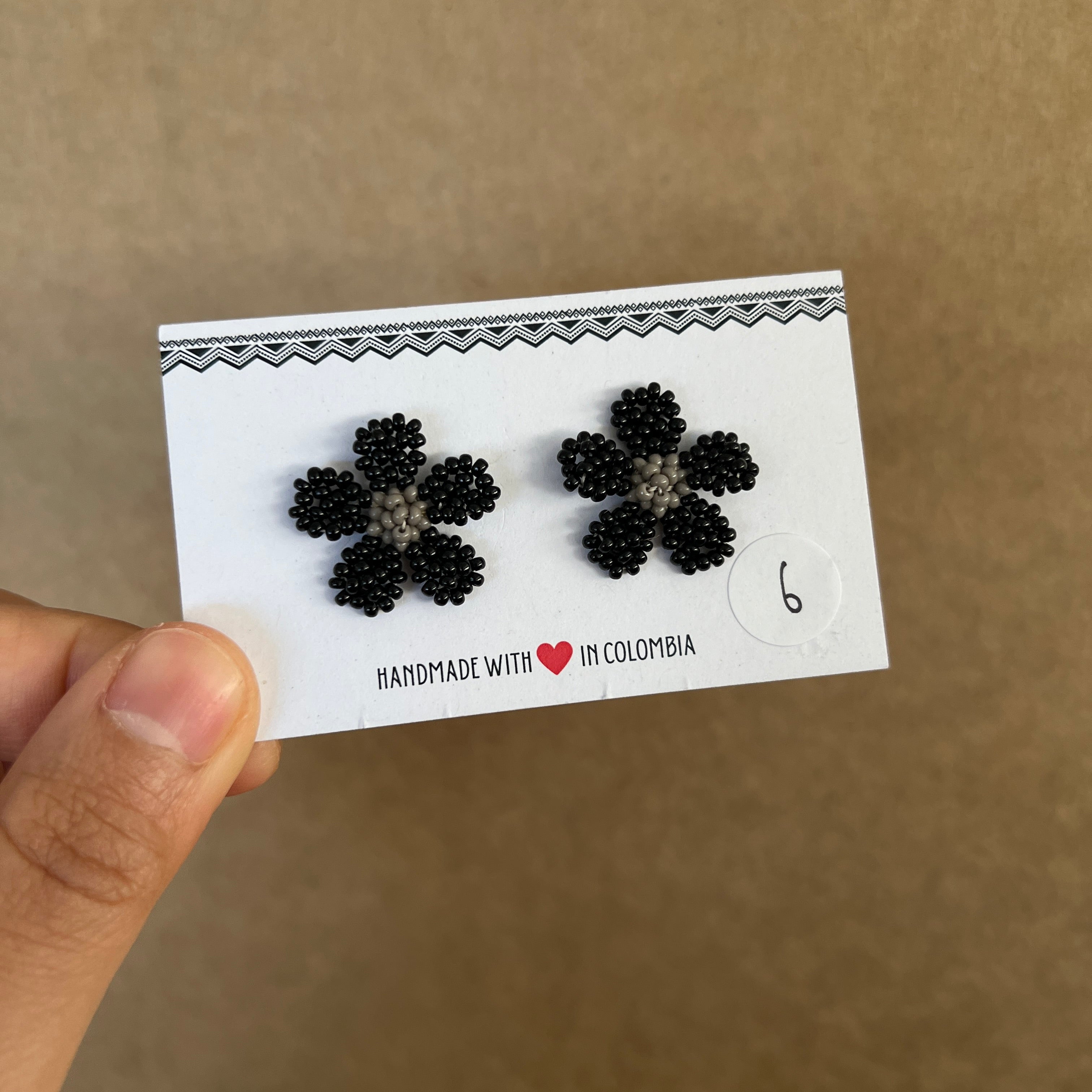 OUTLET | WILDFLOWER STUDS #8