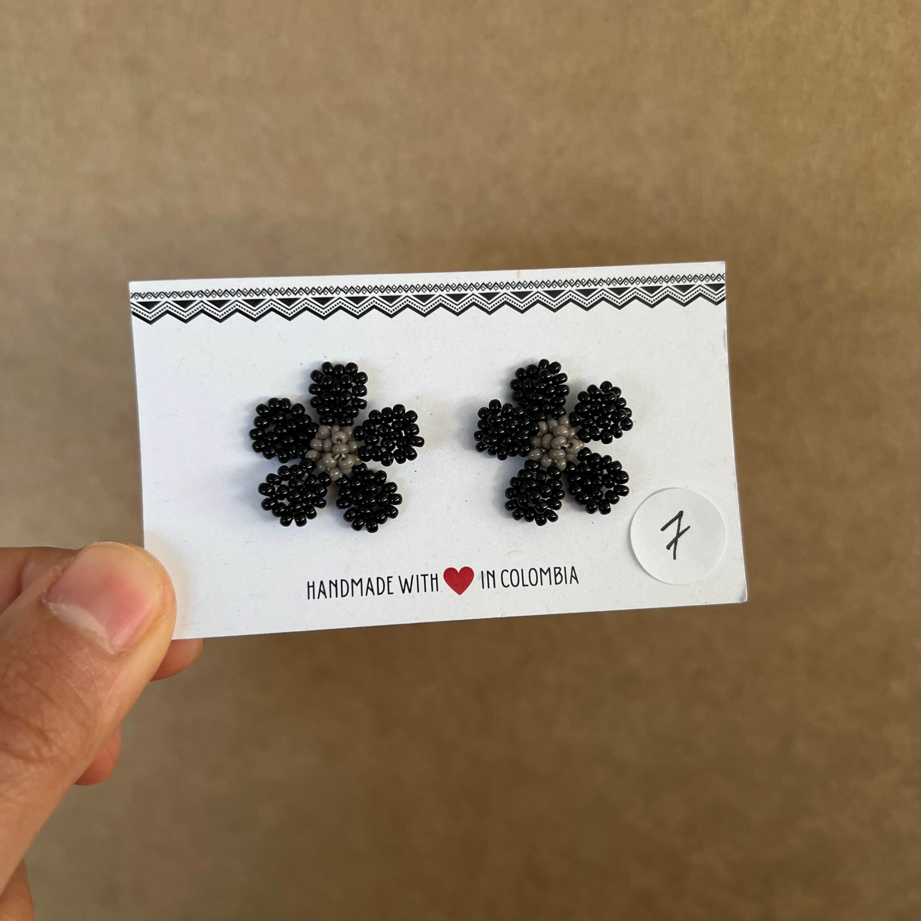 OUTLET | WILDFLOWER STUDS #8