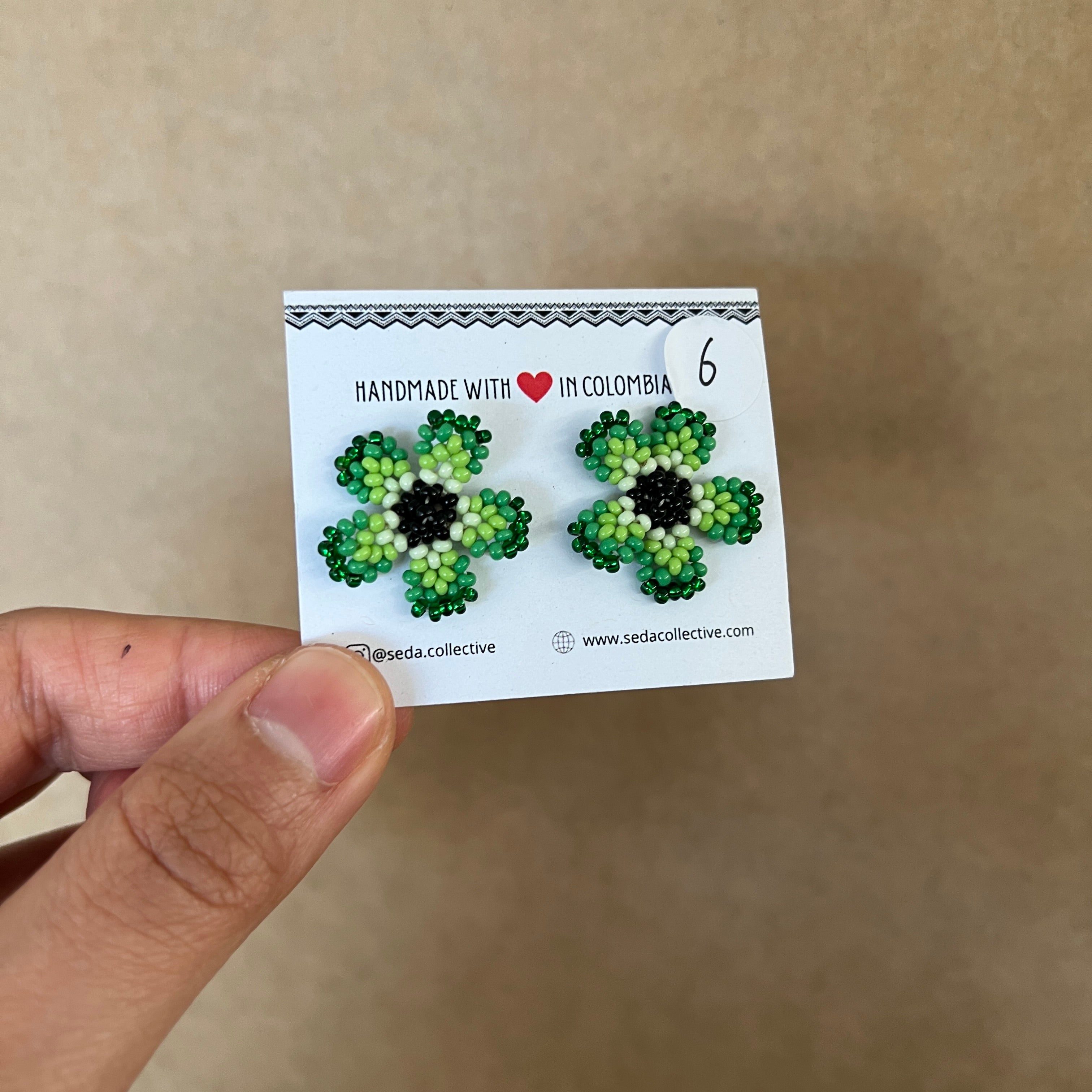 OUTLET | WILDFLOWER STUDS #24