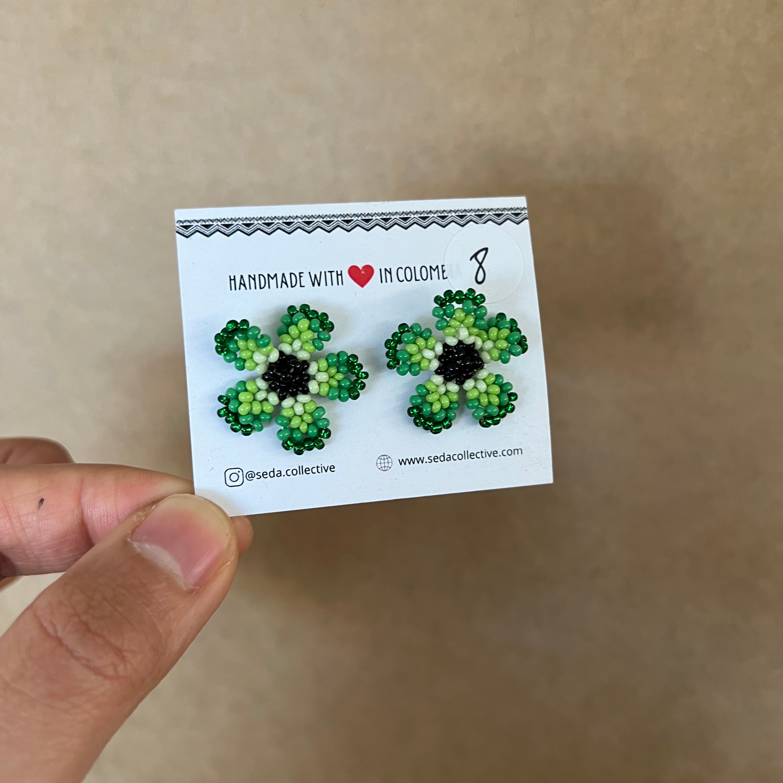 OUTLET | WILDFLOWER STUDS #24