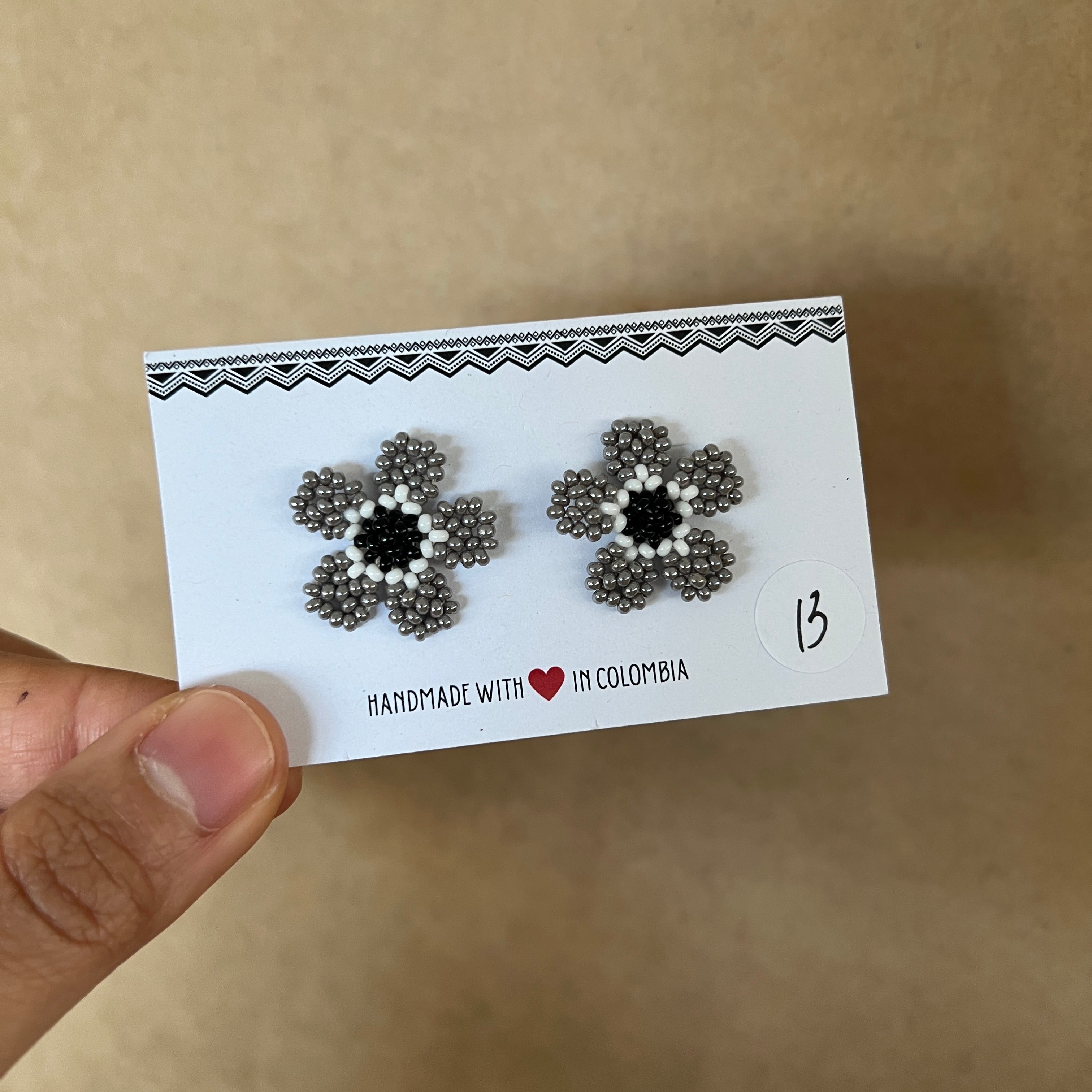 OUTLET | WILDFLOWER STUDS #15