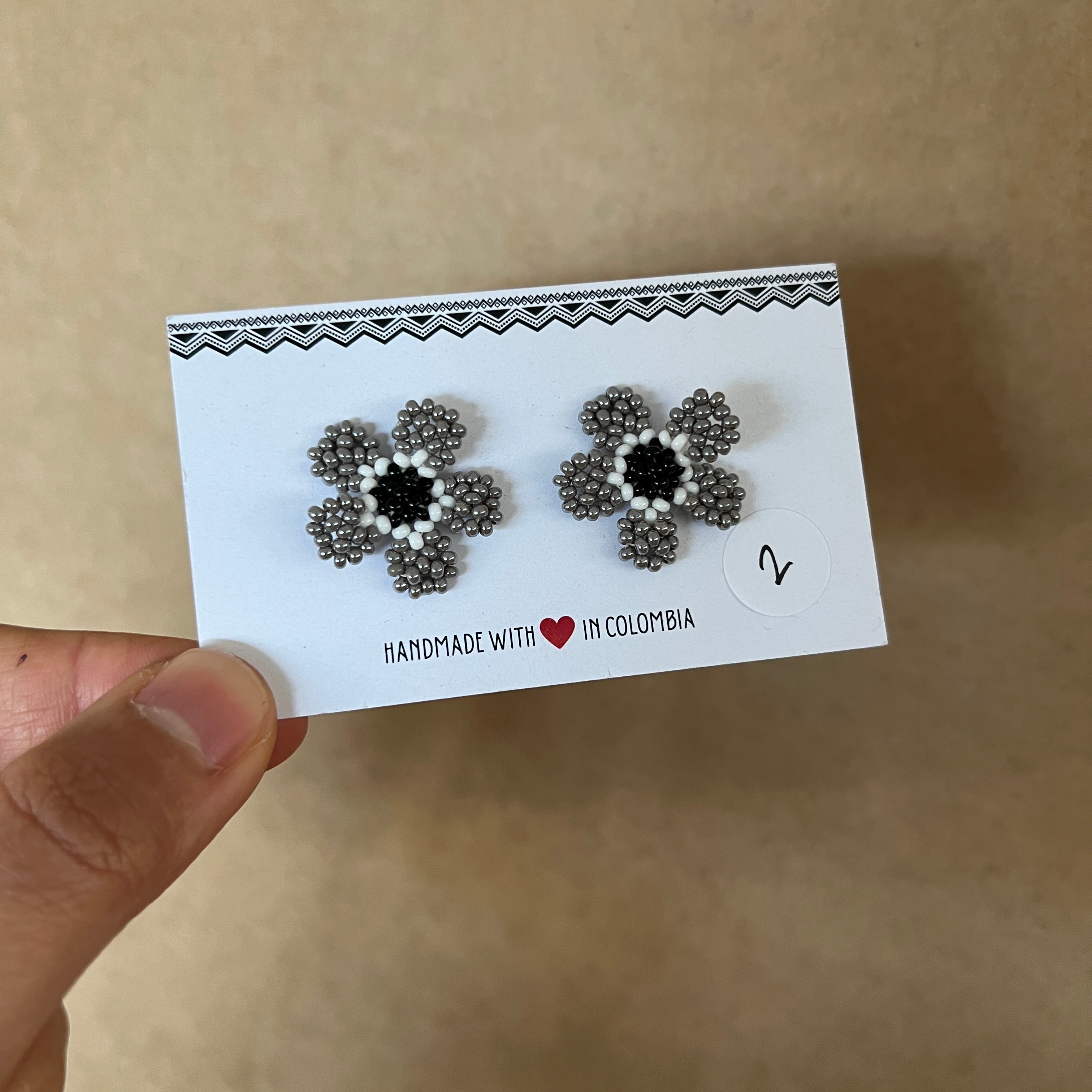 OUTLET | WILDFLOWER STUDS #15