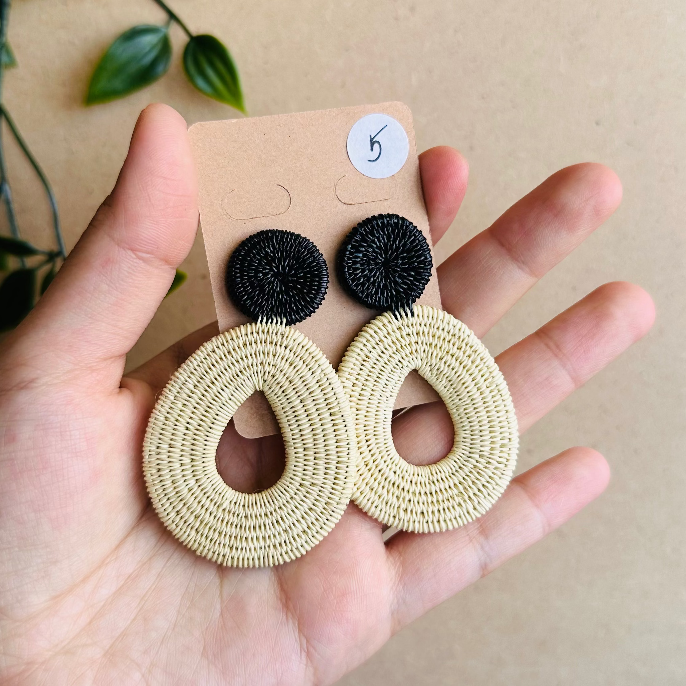 OUTLET | OVAL PALM EARRINGS  * more colours