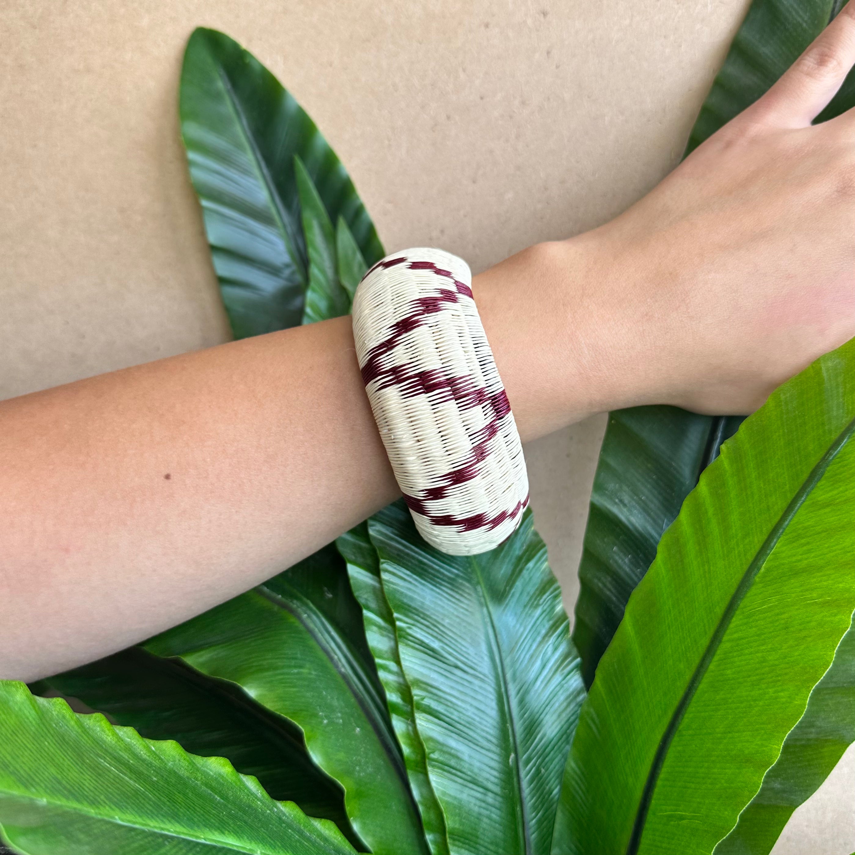 WERREGUE PALM BANGLE #04