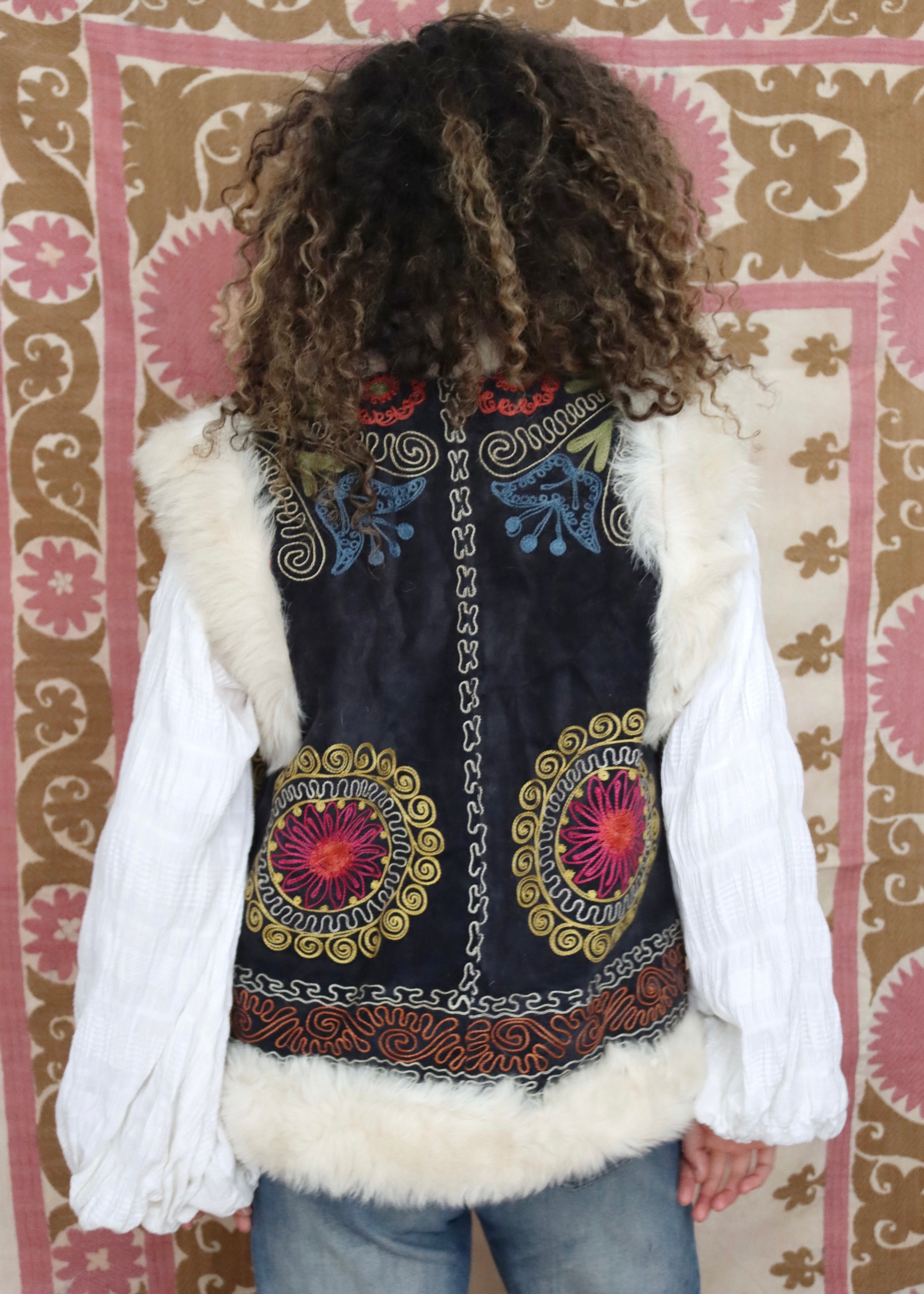 70's afghan dark grey winter fur vest with embroidery