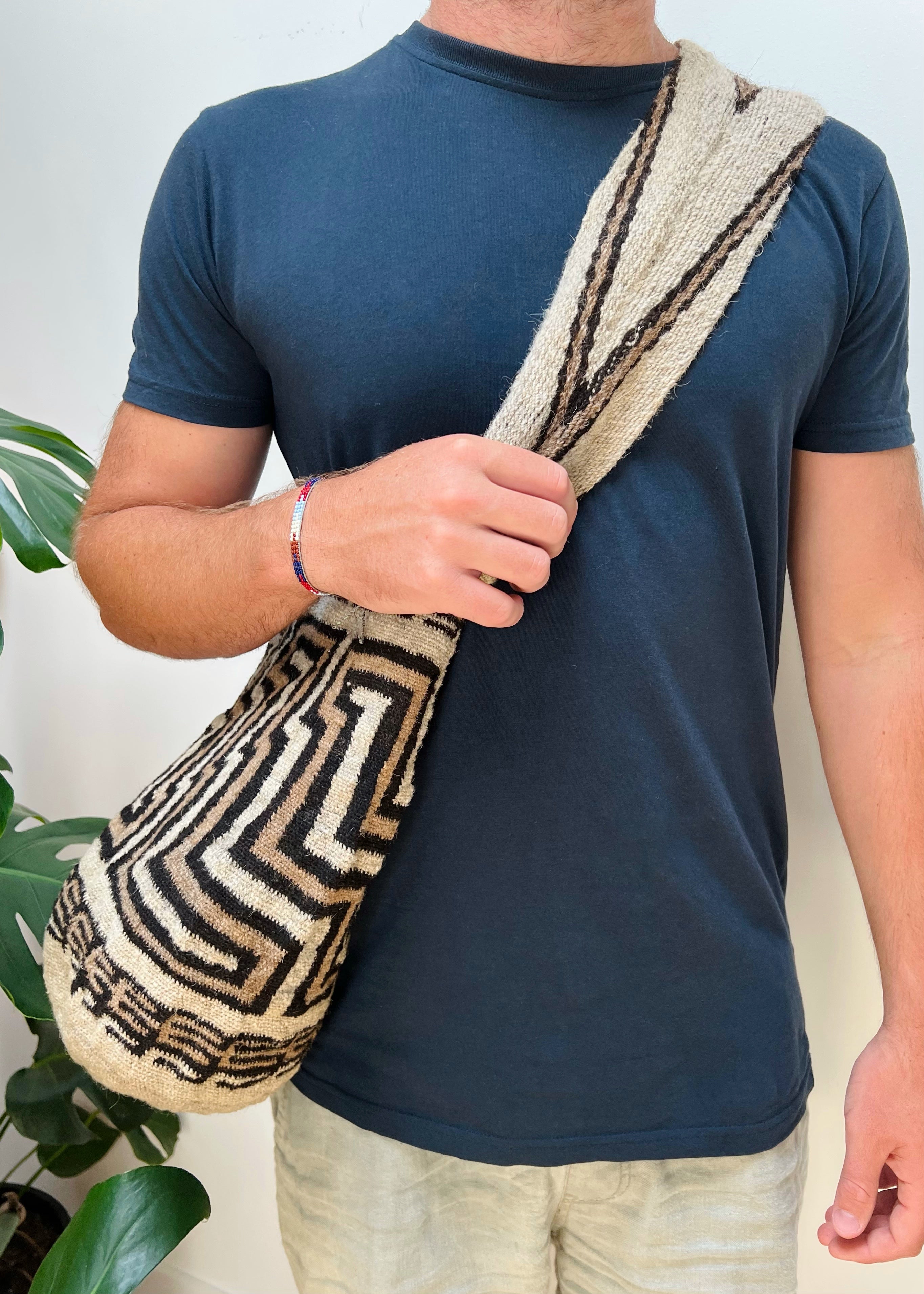 PENSAMIENTO | LARGE | ARHUACA MOCHILA #105