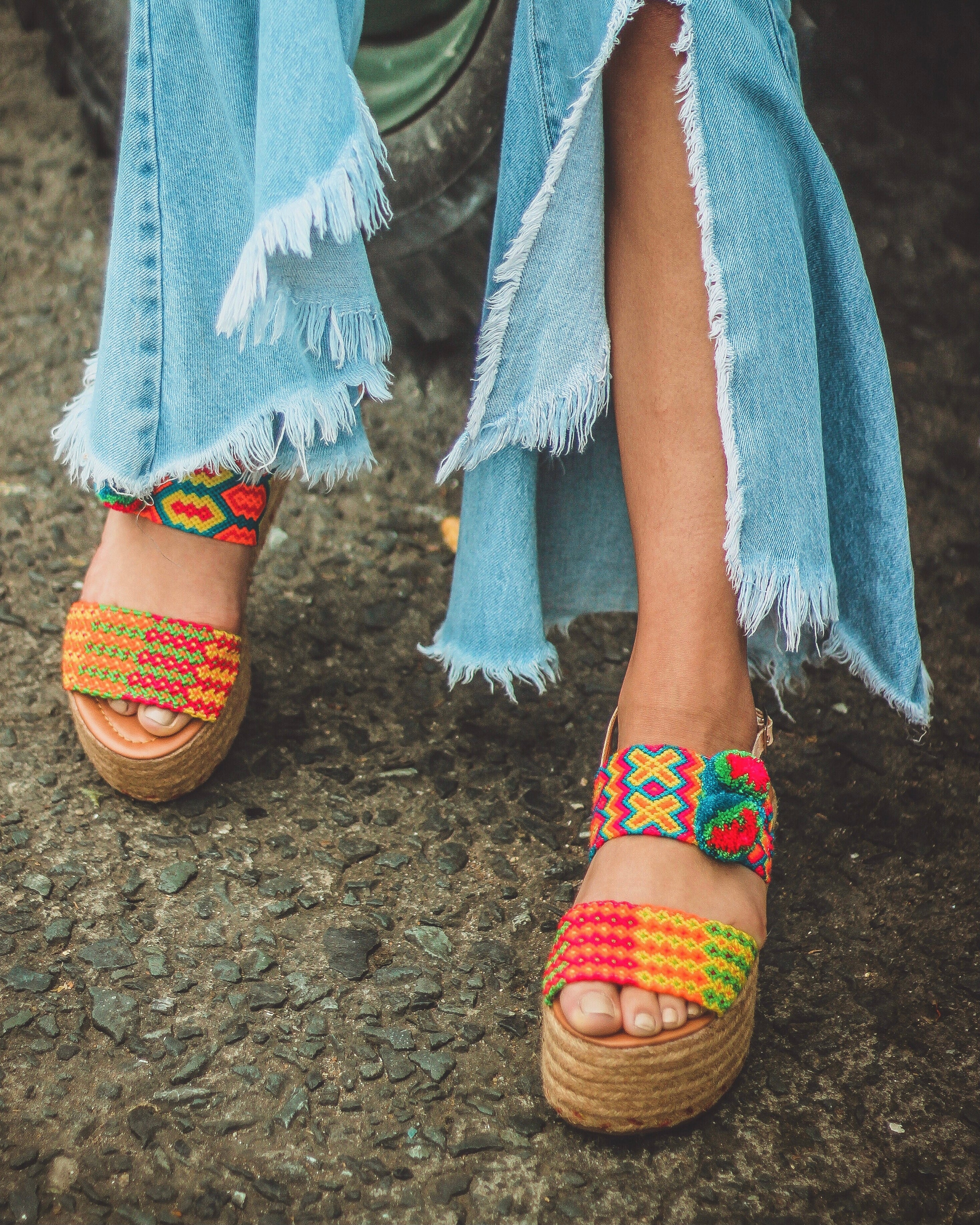 SANDALS