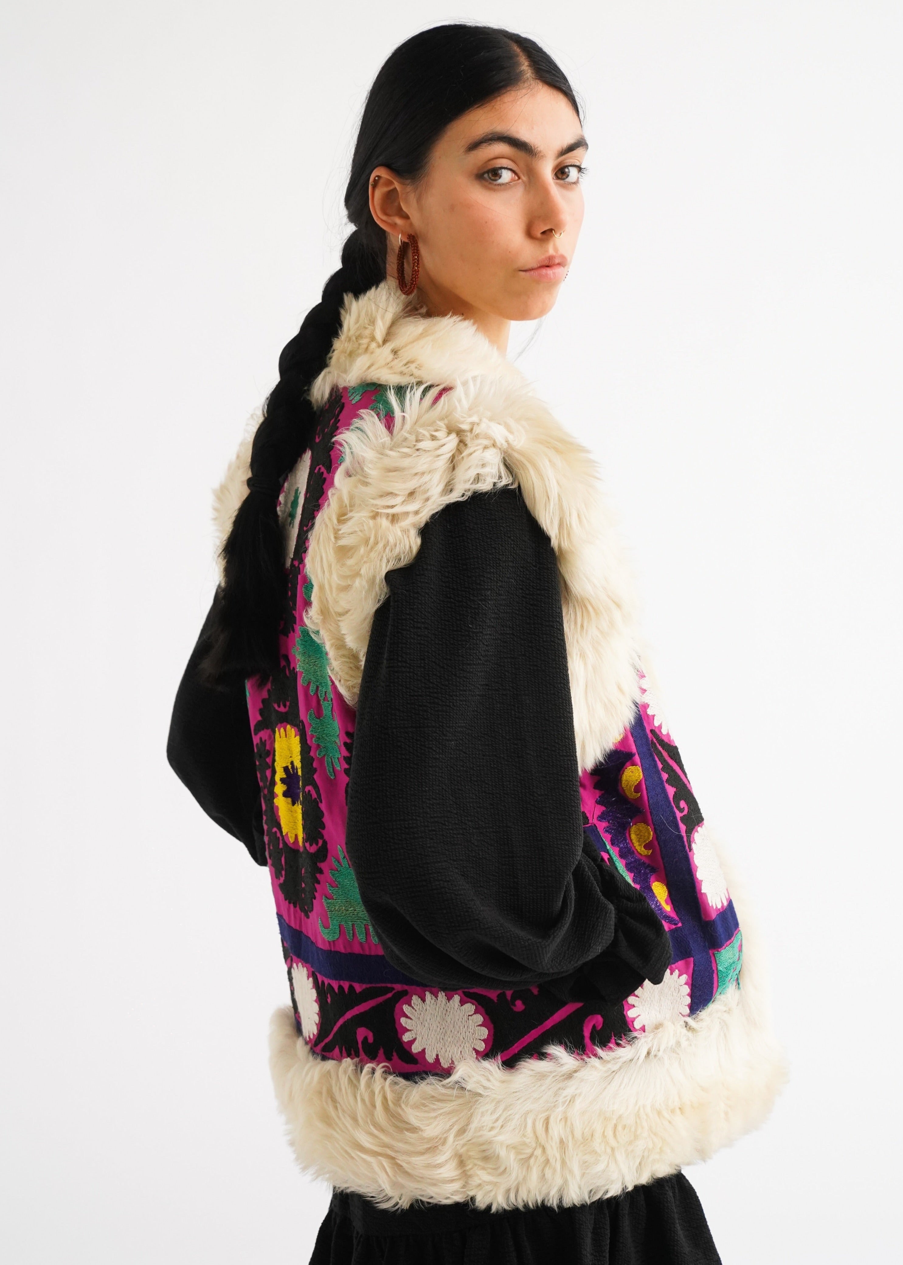 AYPATAM #17 | M-L | SUZANI SHORT VEST