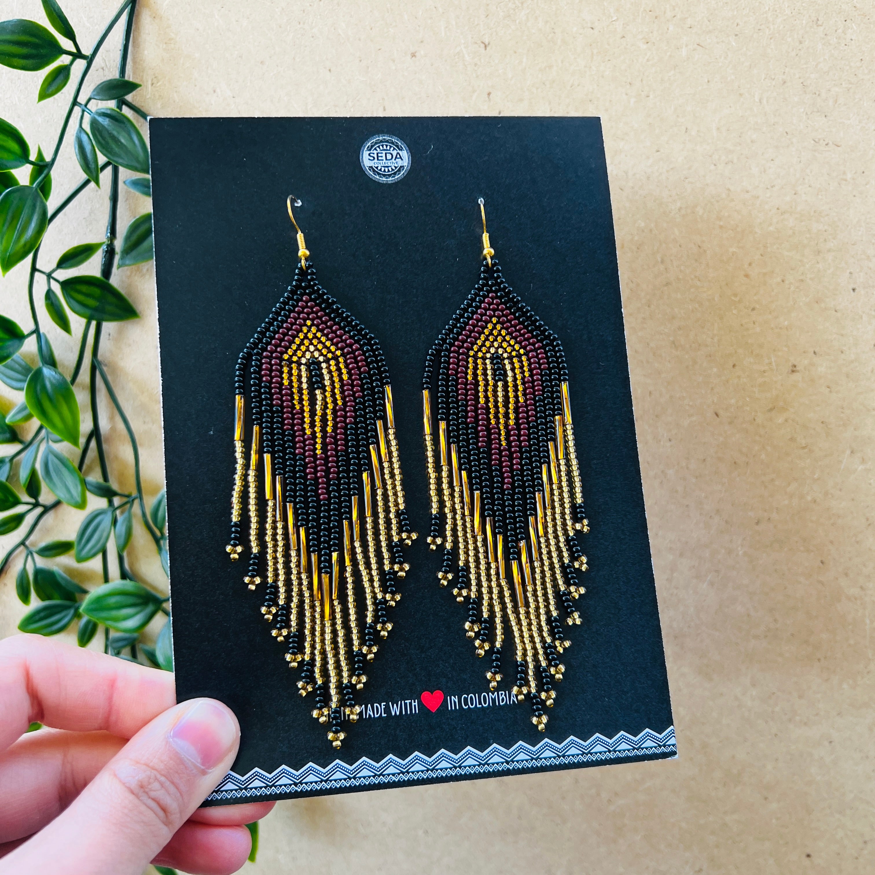 ARCHIVE | RADIATE #8 | MAXI | BLACK & GOLD