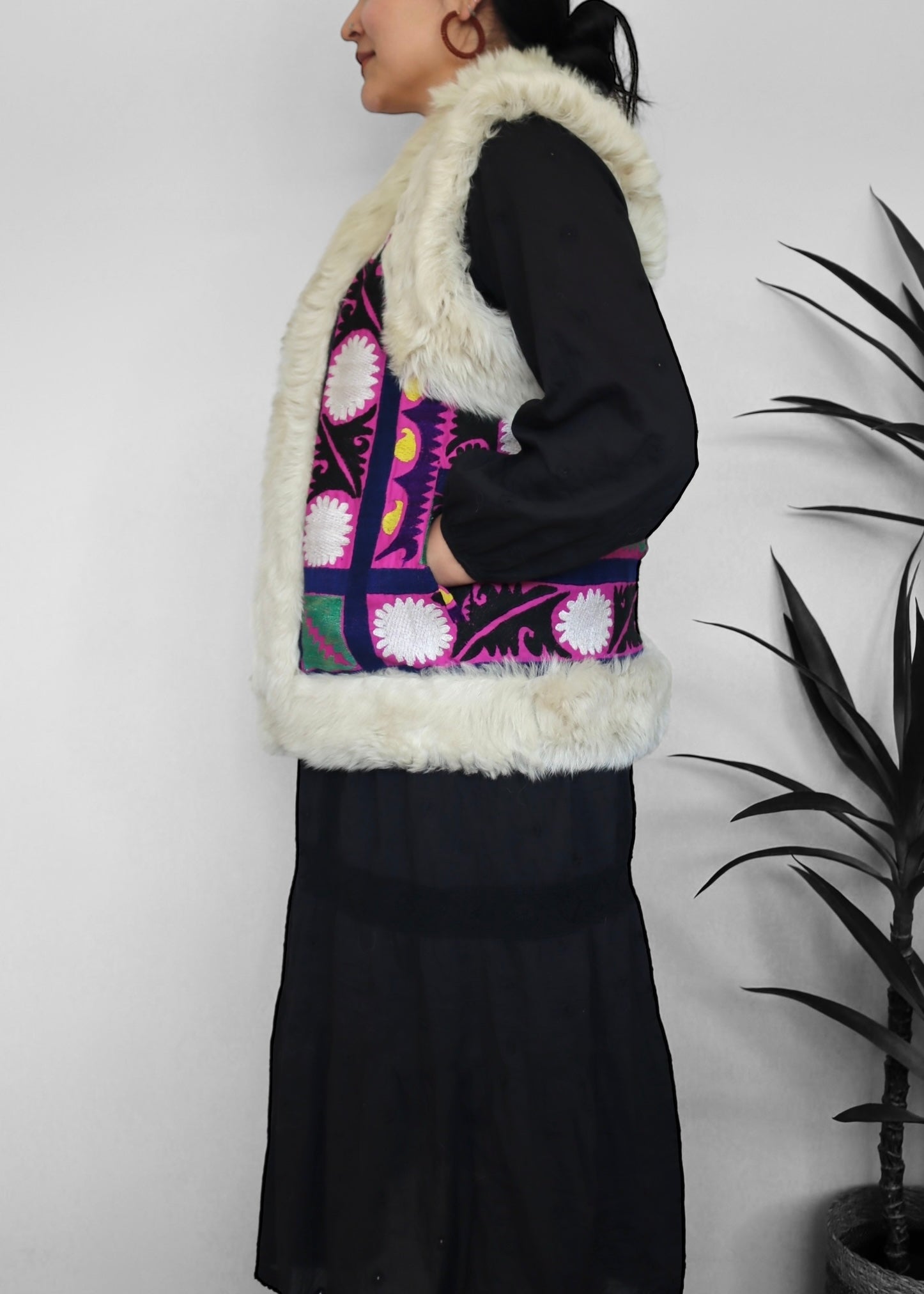 AYPATAM #17 | M-L | SUZANI SHORT VEST