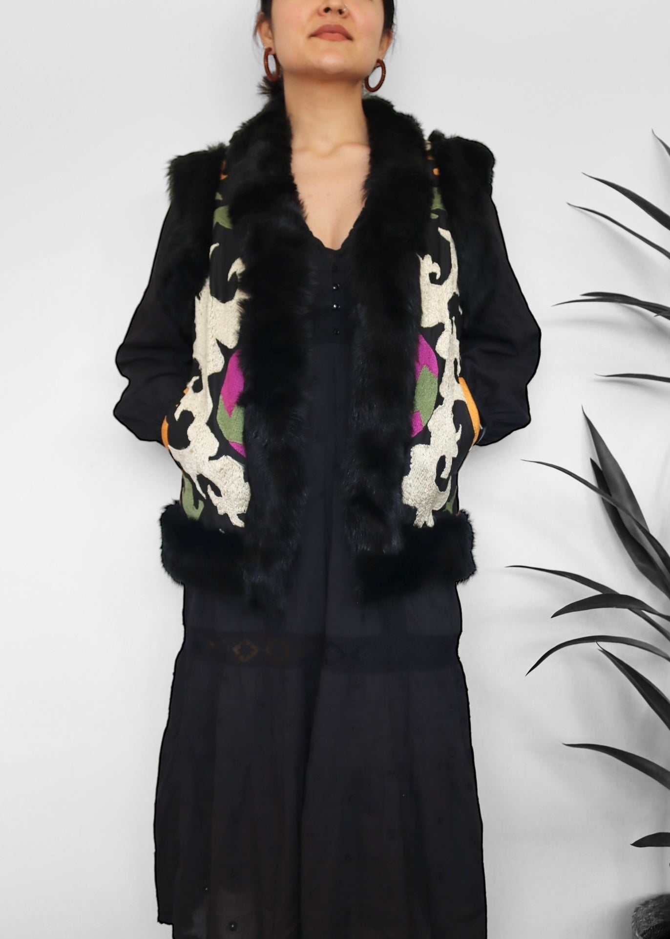 AYPATAM #15 | M-L | SUZANI SHORT VEST
