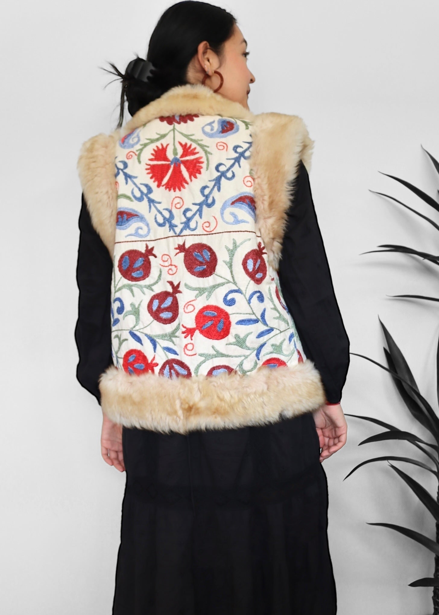 AYPATAM #18 | M-L | SUZANI SHORT VEST