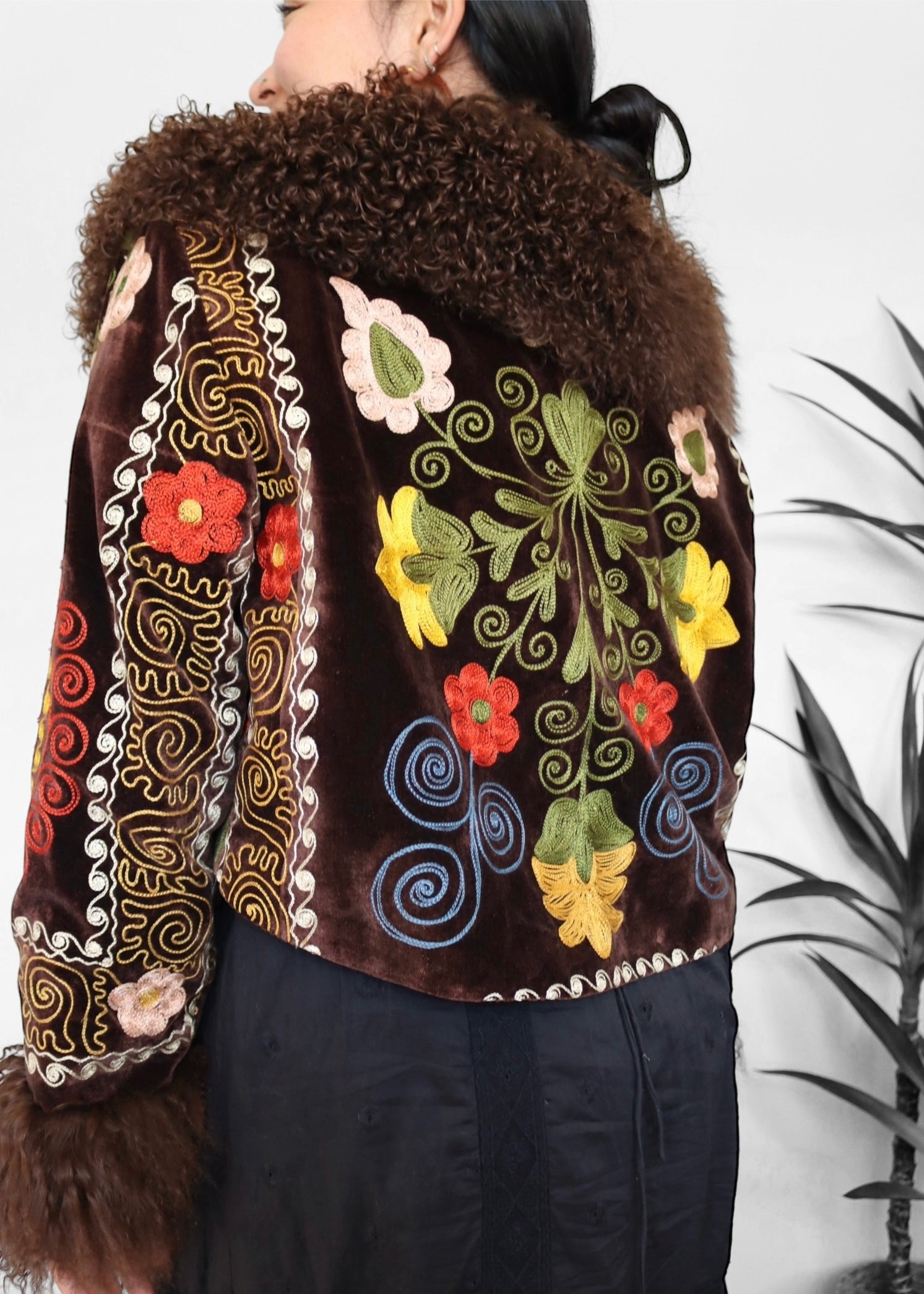 NUR #01 | L-XL | SUZANI CROPPED COAT
