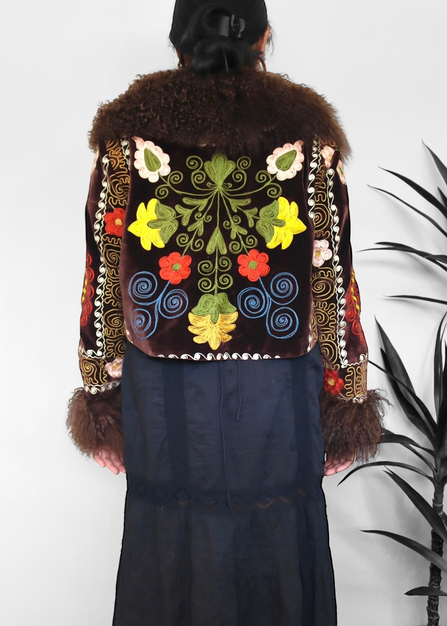 NUR #01 | L-XL | SUZANI CROPPED COAT