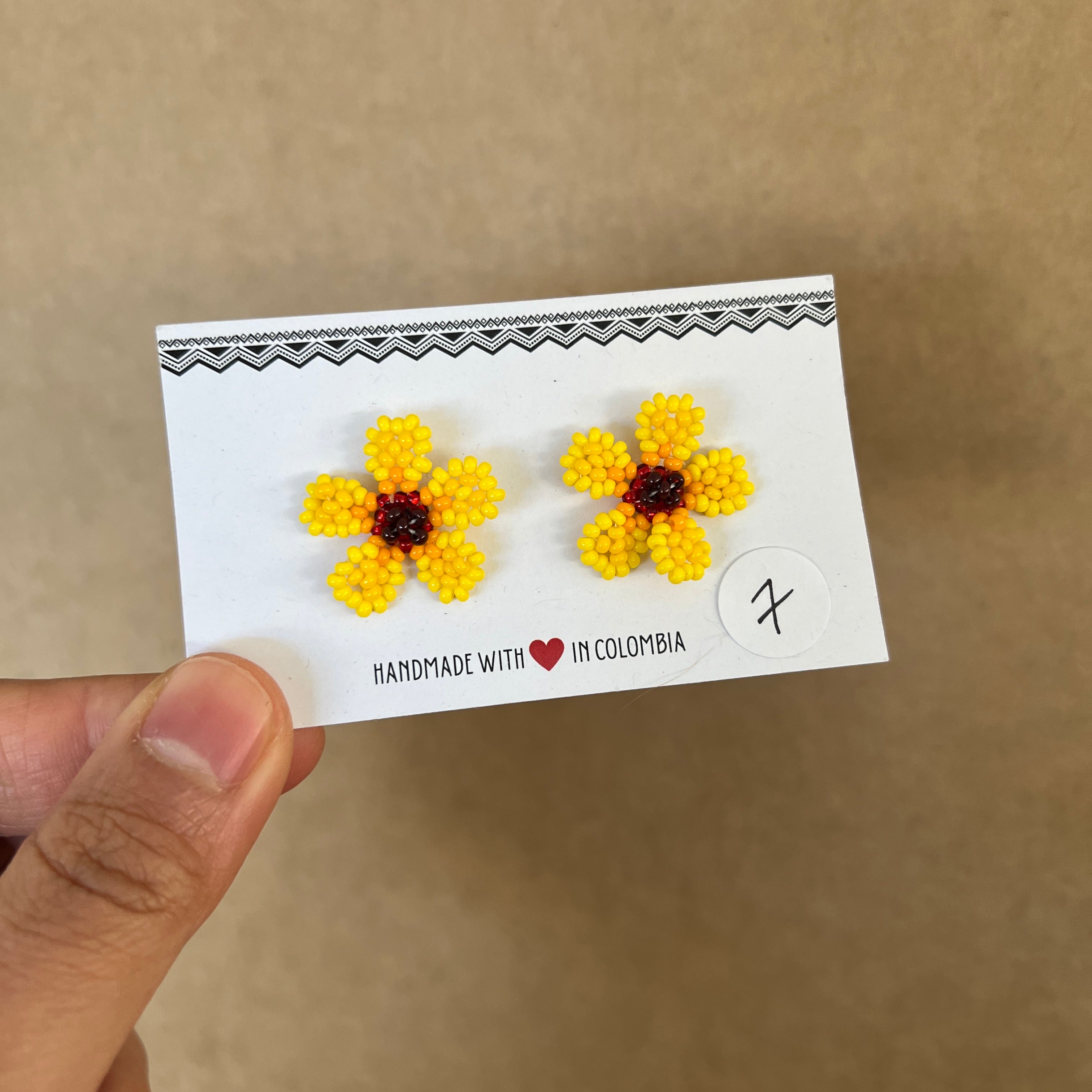 ARCHIVE/SAMPLE | WILDFLOWER STUDS #5