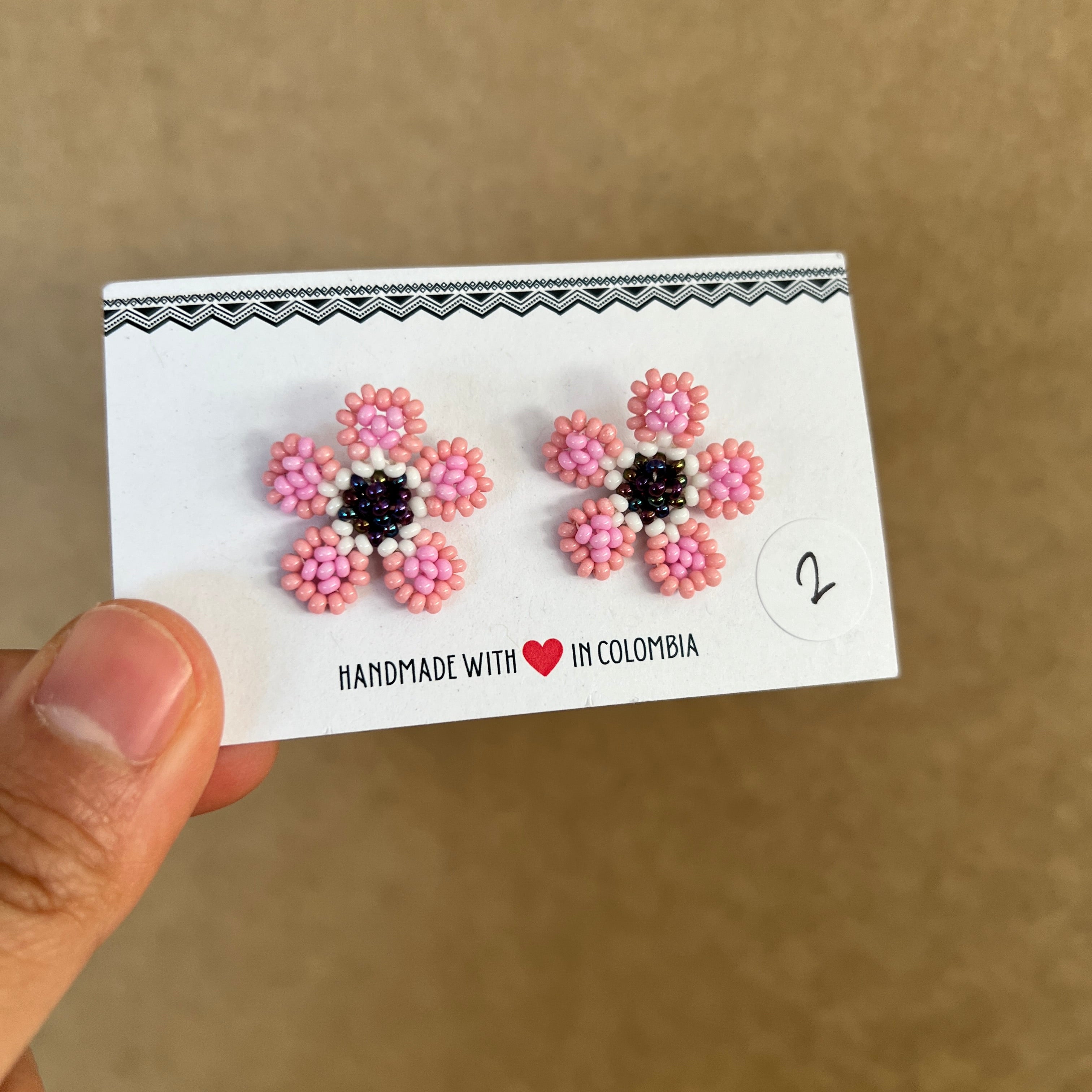 ARCHIVE/SAMPLE | WILDFLOWER STUDS #11