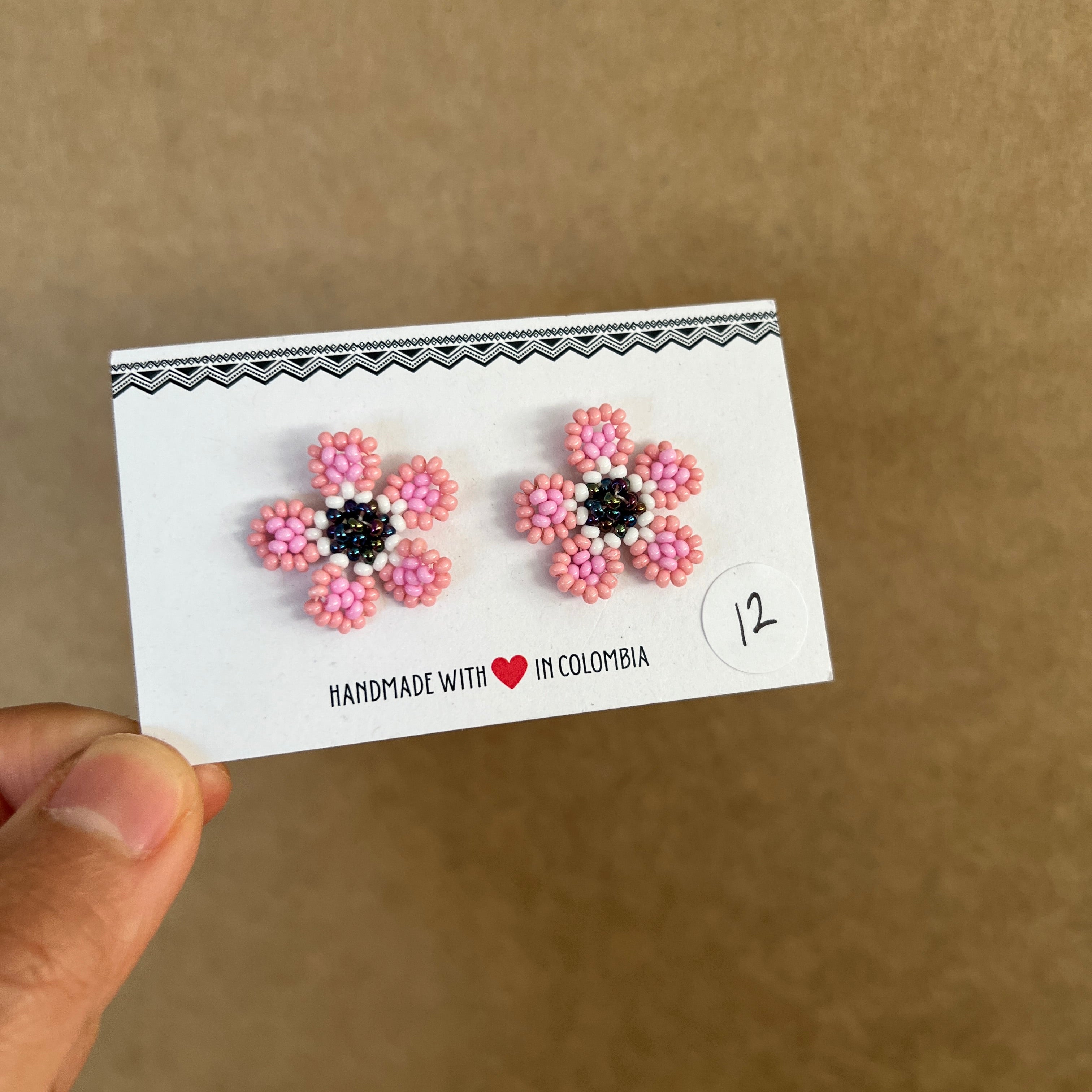 ARCHIVE/SAMPLE | WILDFLOWER STUDS #11