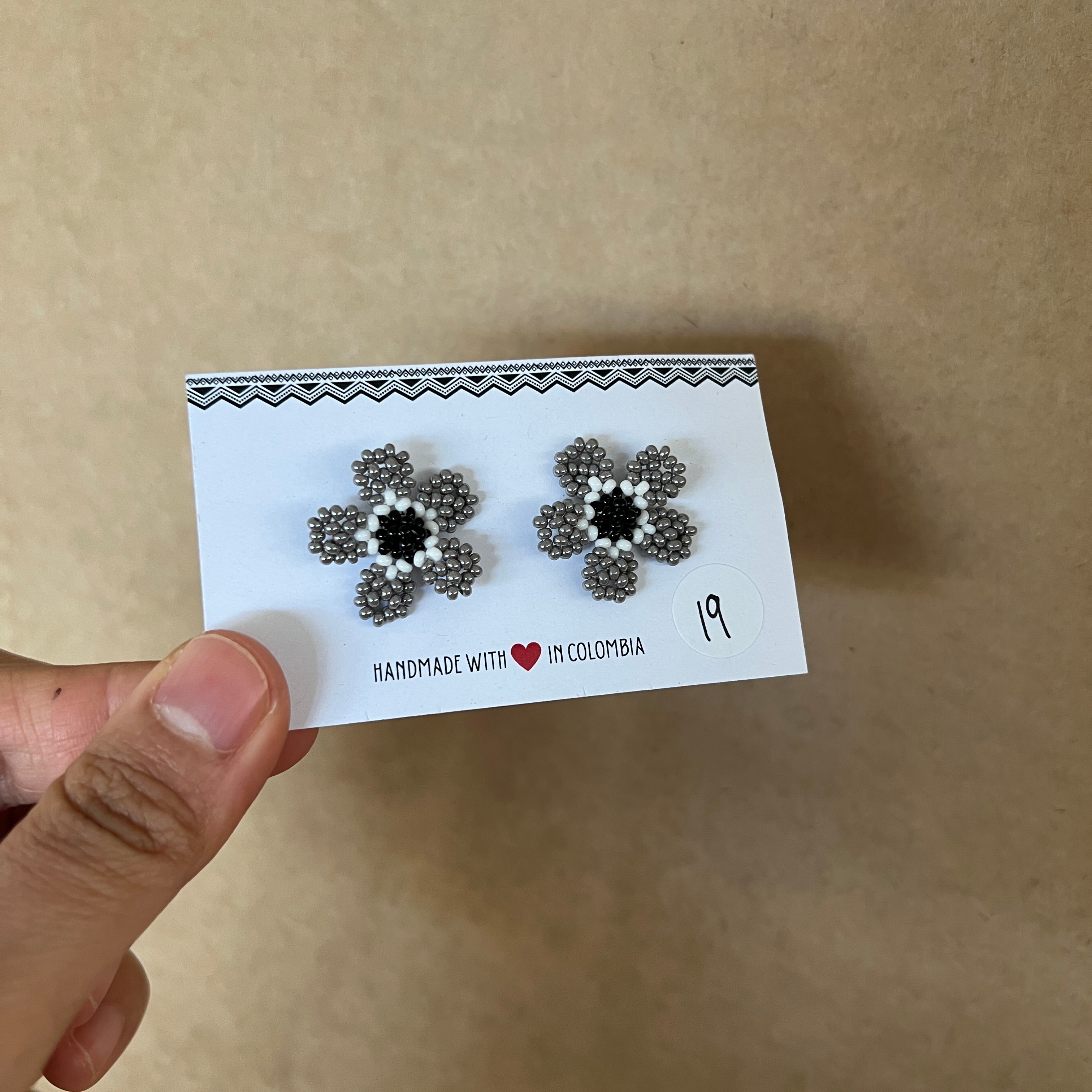 OUTLET | WILDFLOWER STUDS #15